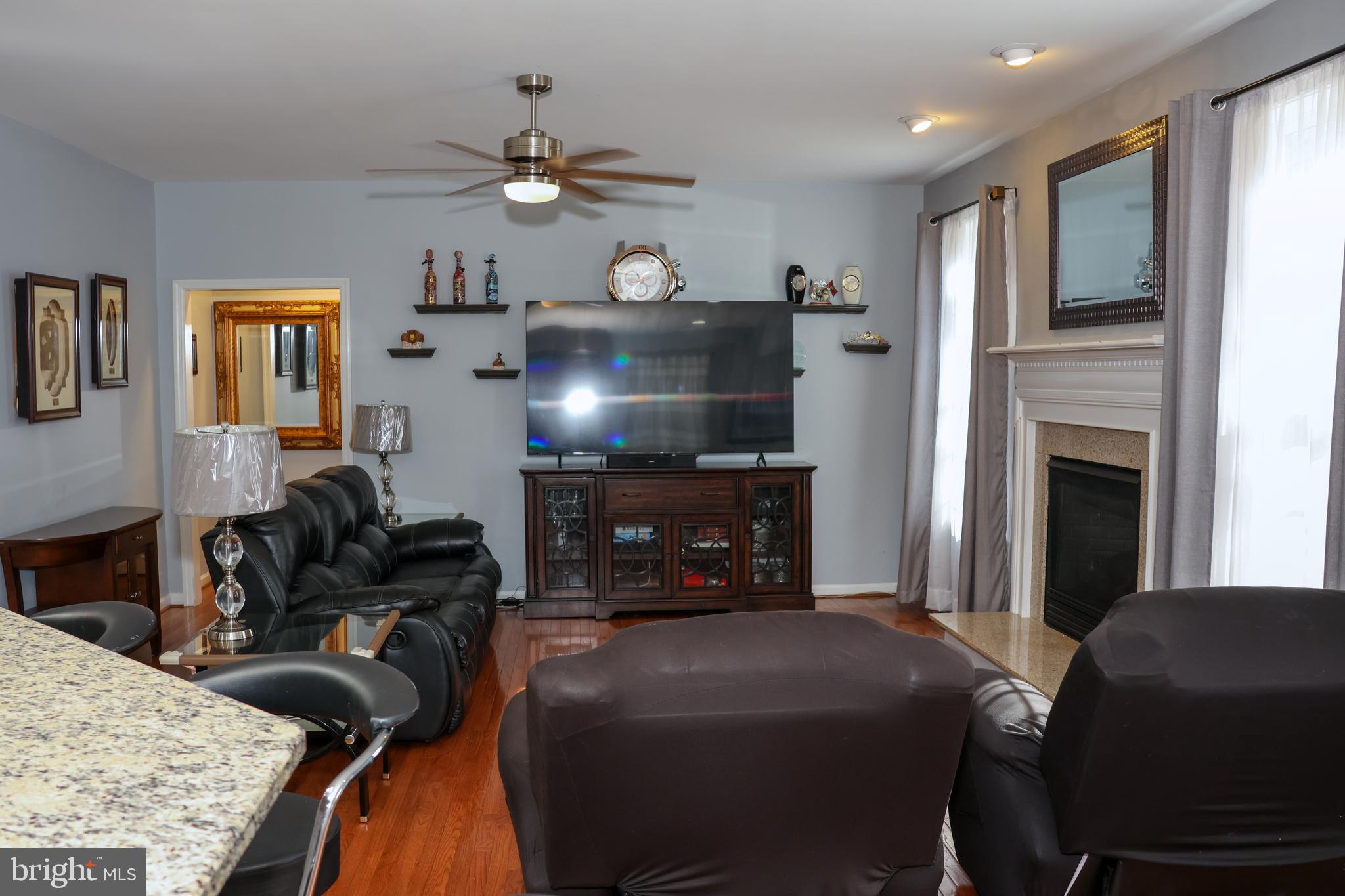 THE VILLAGE OF WASHINGTON TRAIL - Residential