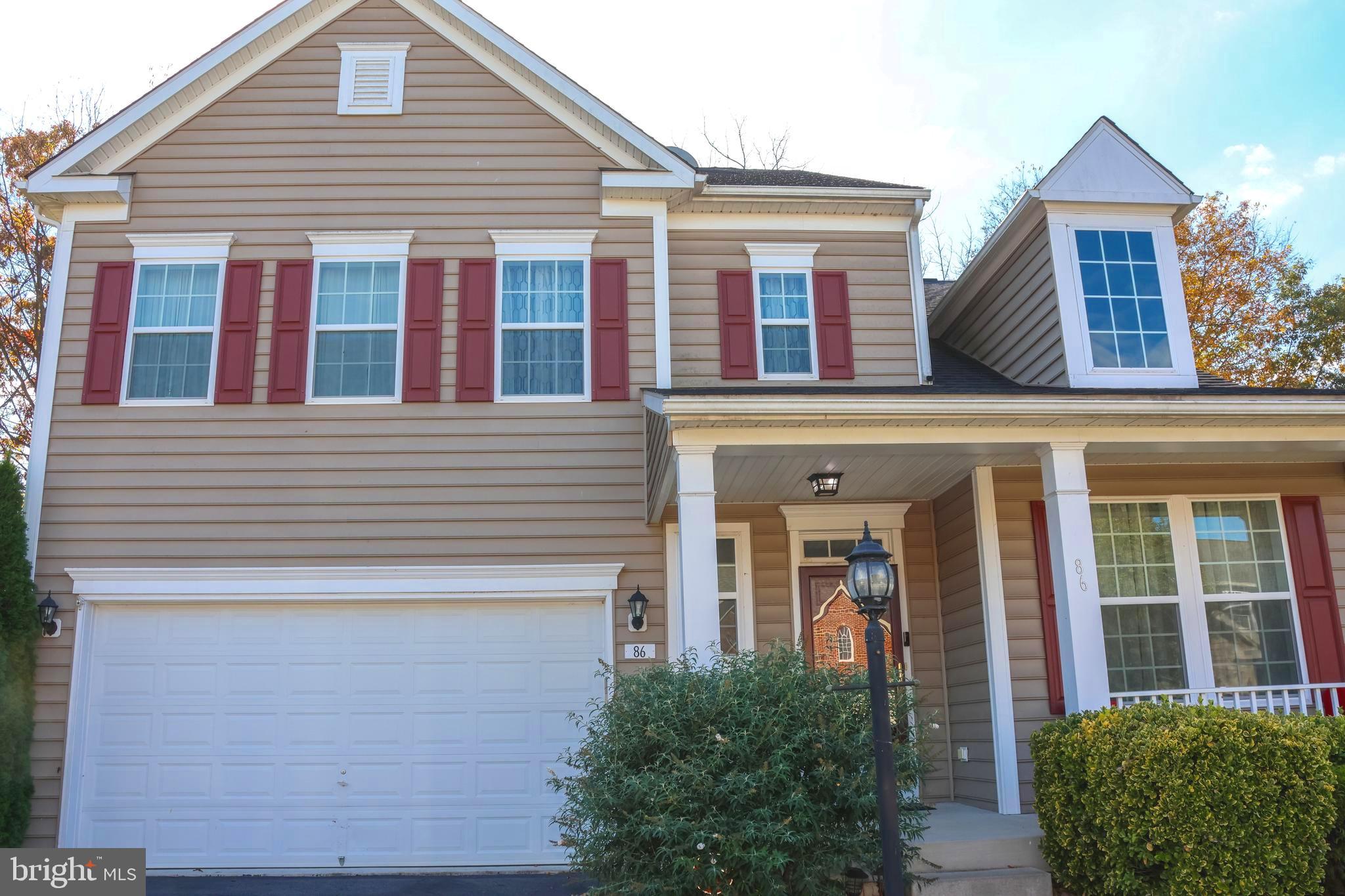 THE VILLAGE OF WASHINGTON TRAIL - Residential