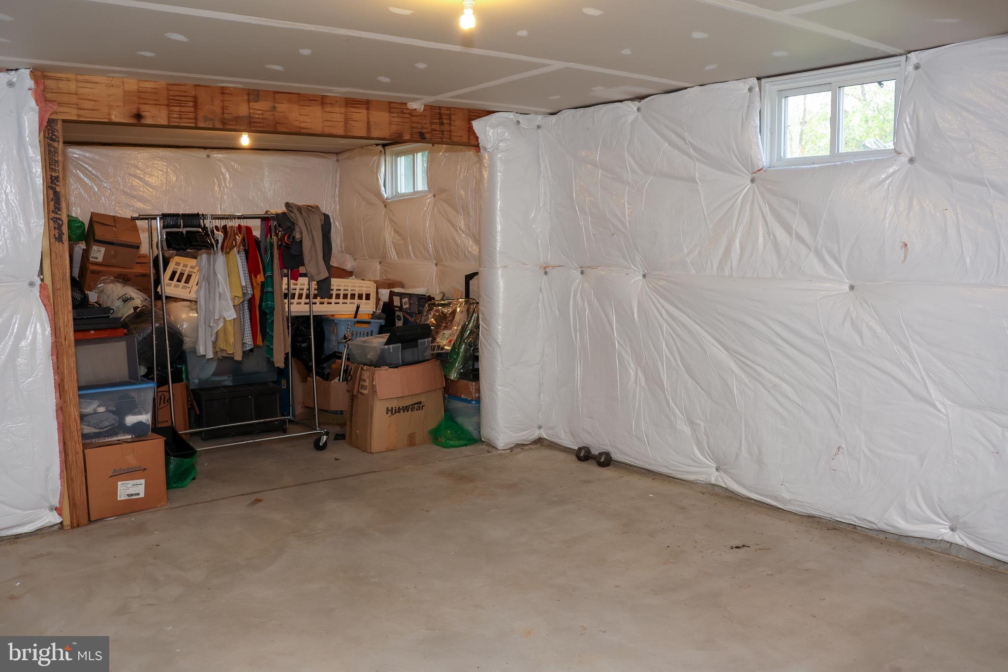 THE VILLAGE OF WASHINGTON TRAIL - Residential