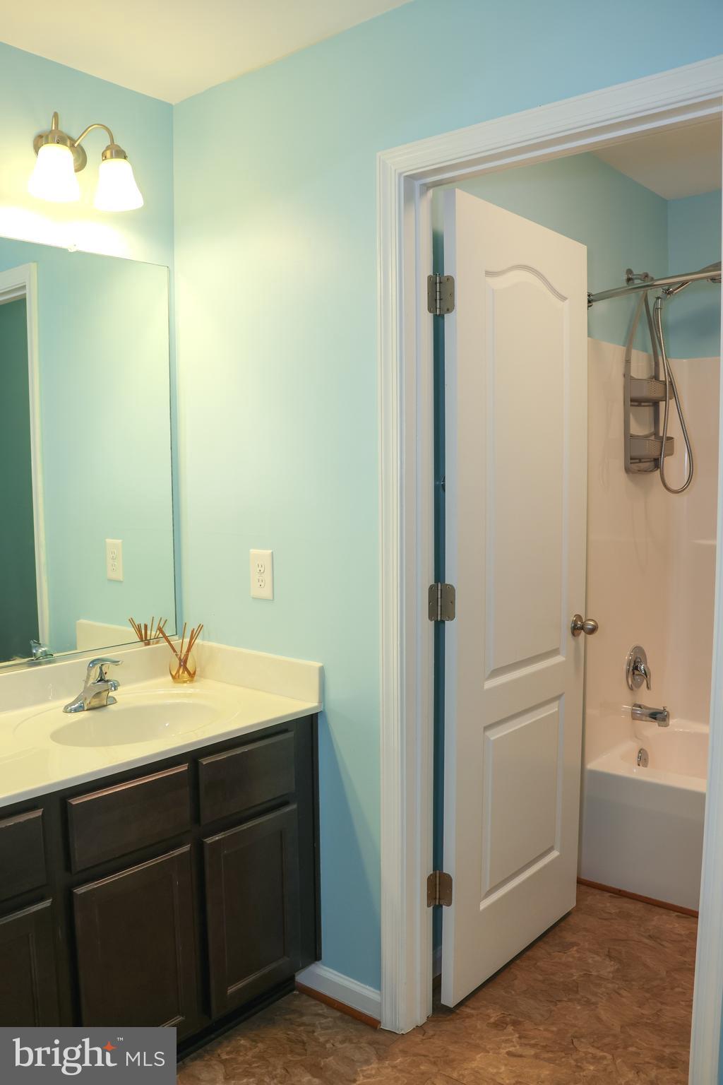 THE VILLAGE OF WASHINGTON TRAIL - Residential