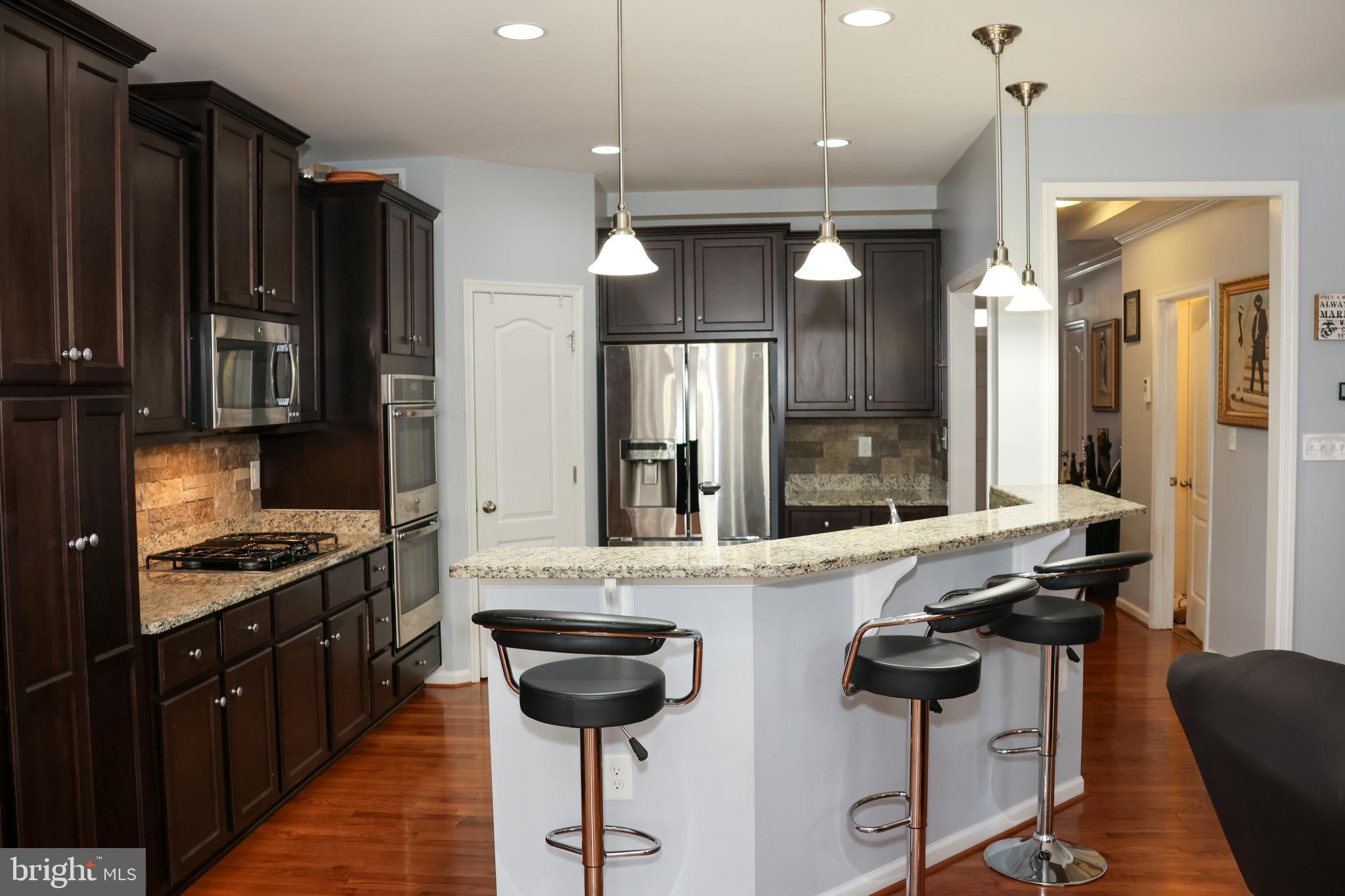 THE VILLAGE OF WASHINGTON TRAIL - Residential