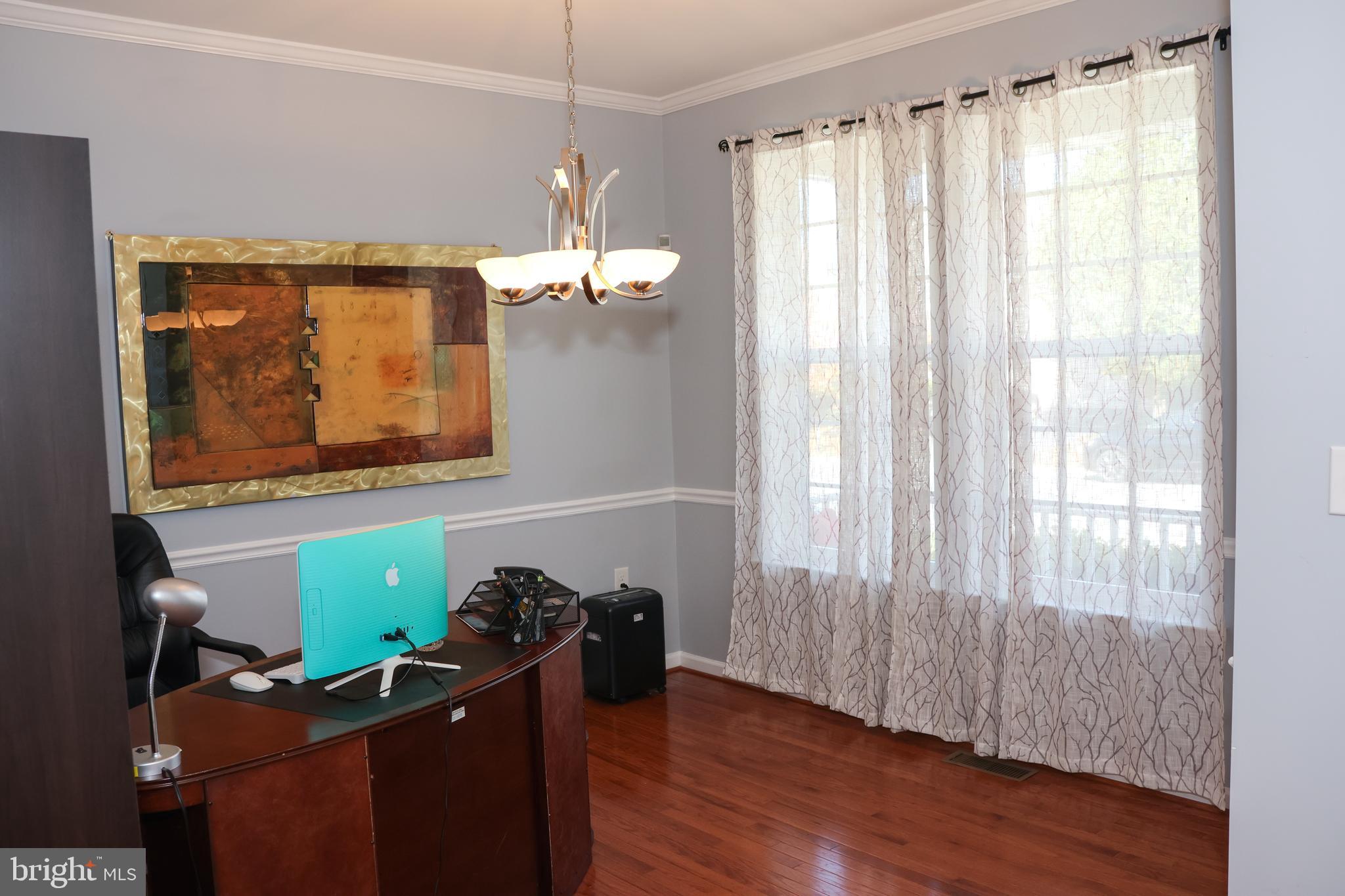 THE VILLAGE OF WASHINGTON TRAIL - Residential