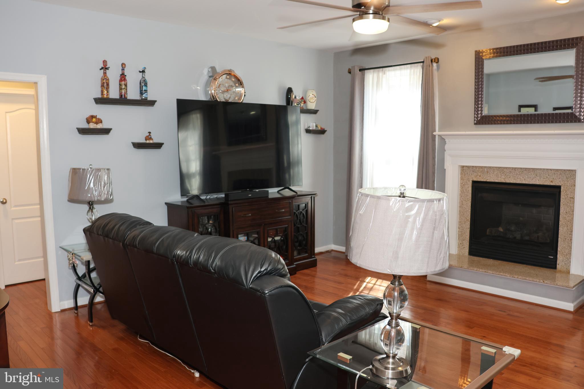 THE VILLAGE OF WASHINGTON TRAIL - Residential