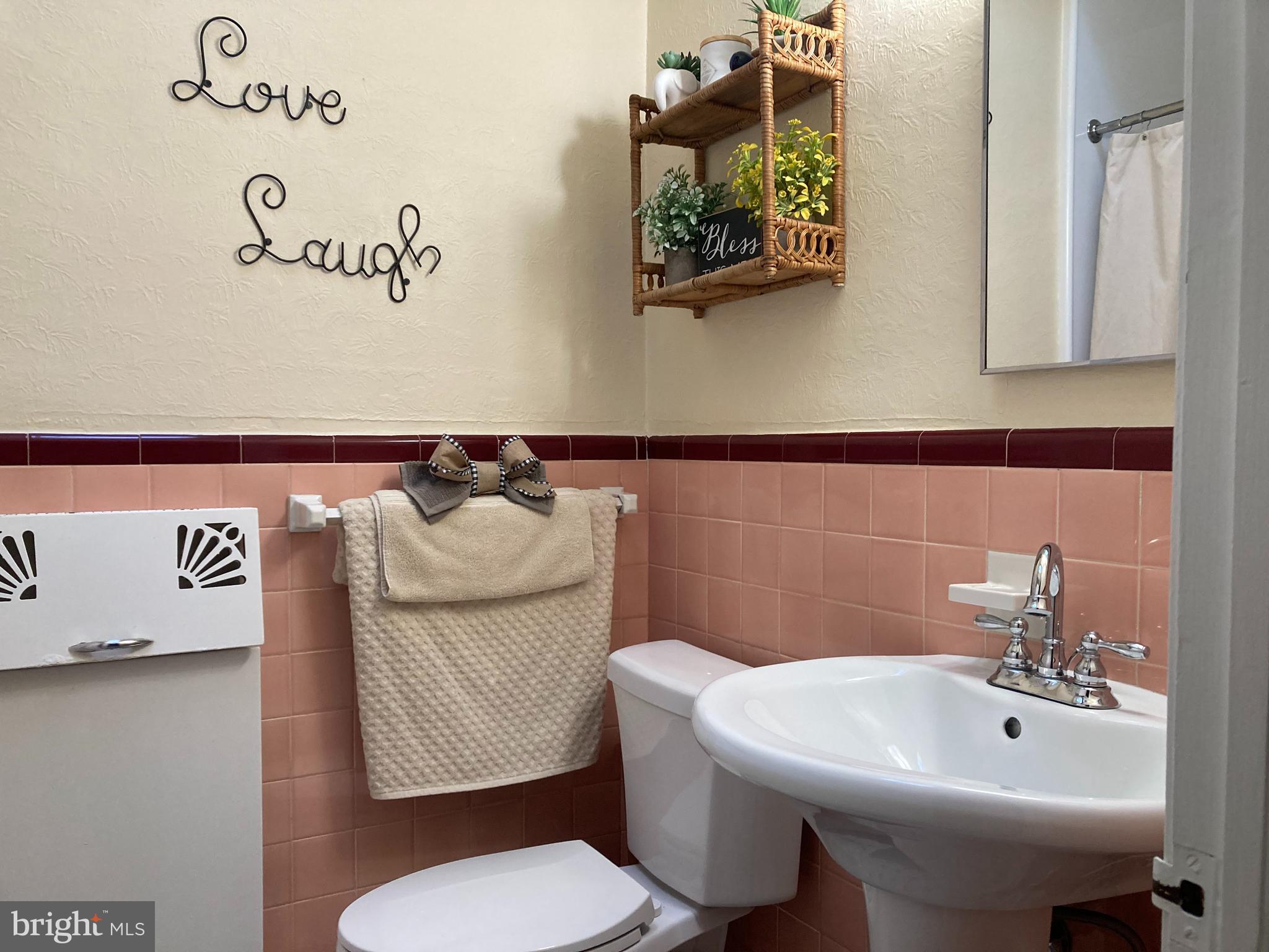 MAYFAIR (WEST) - Residential