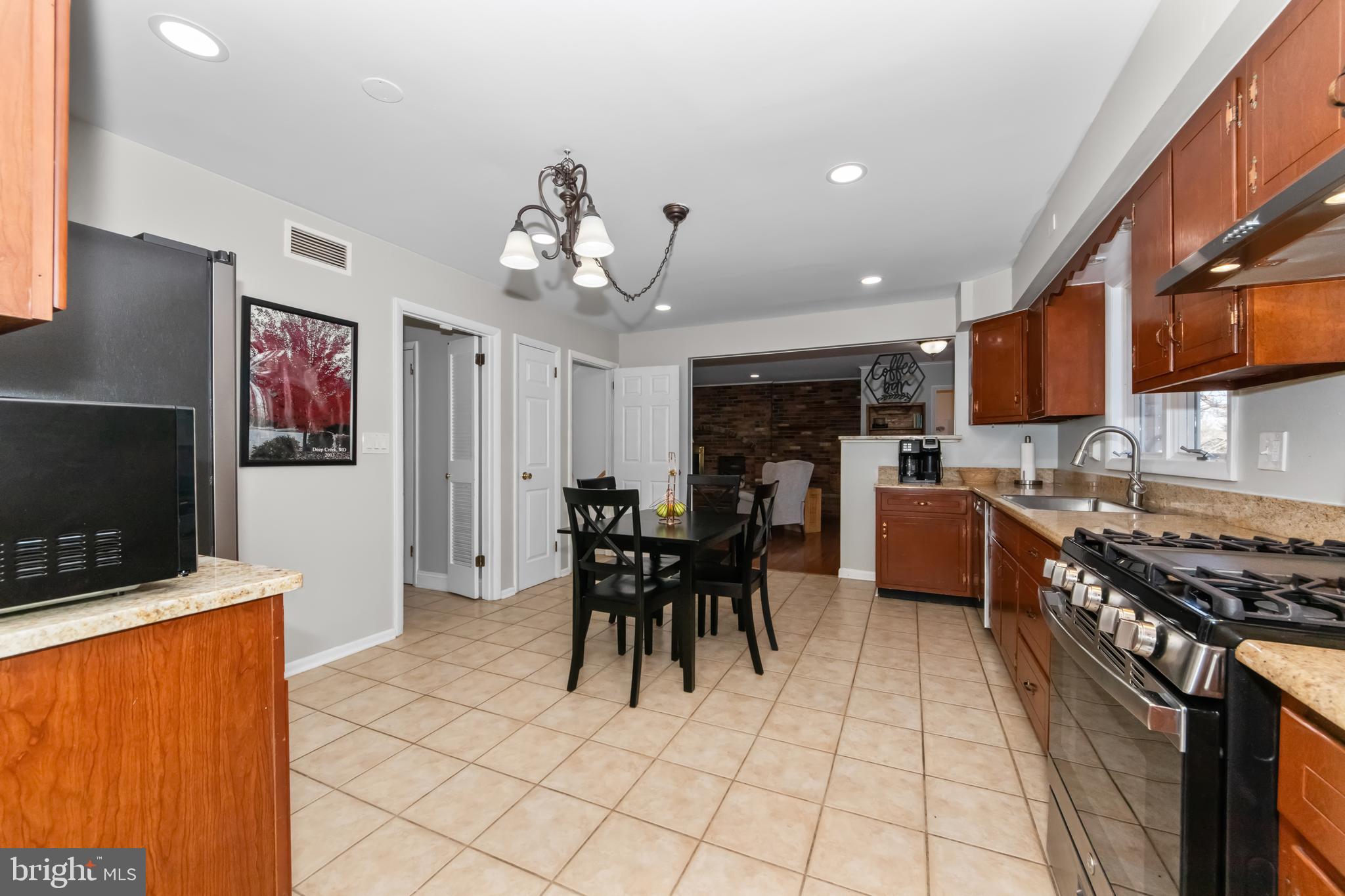 MOUNT HEBRON - Residential