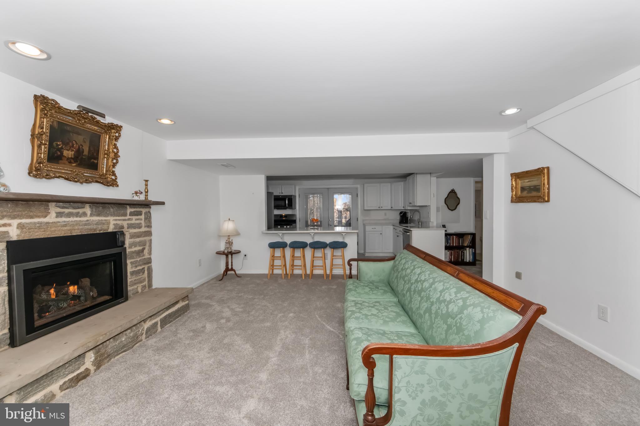 MOUNT HEBRON - Residential