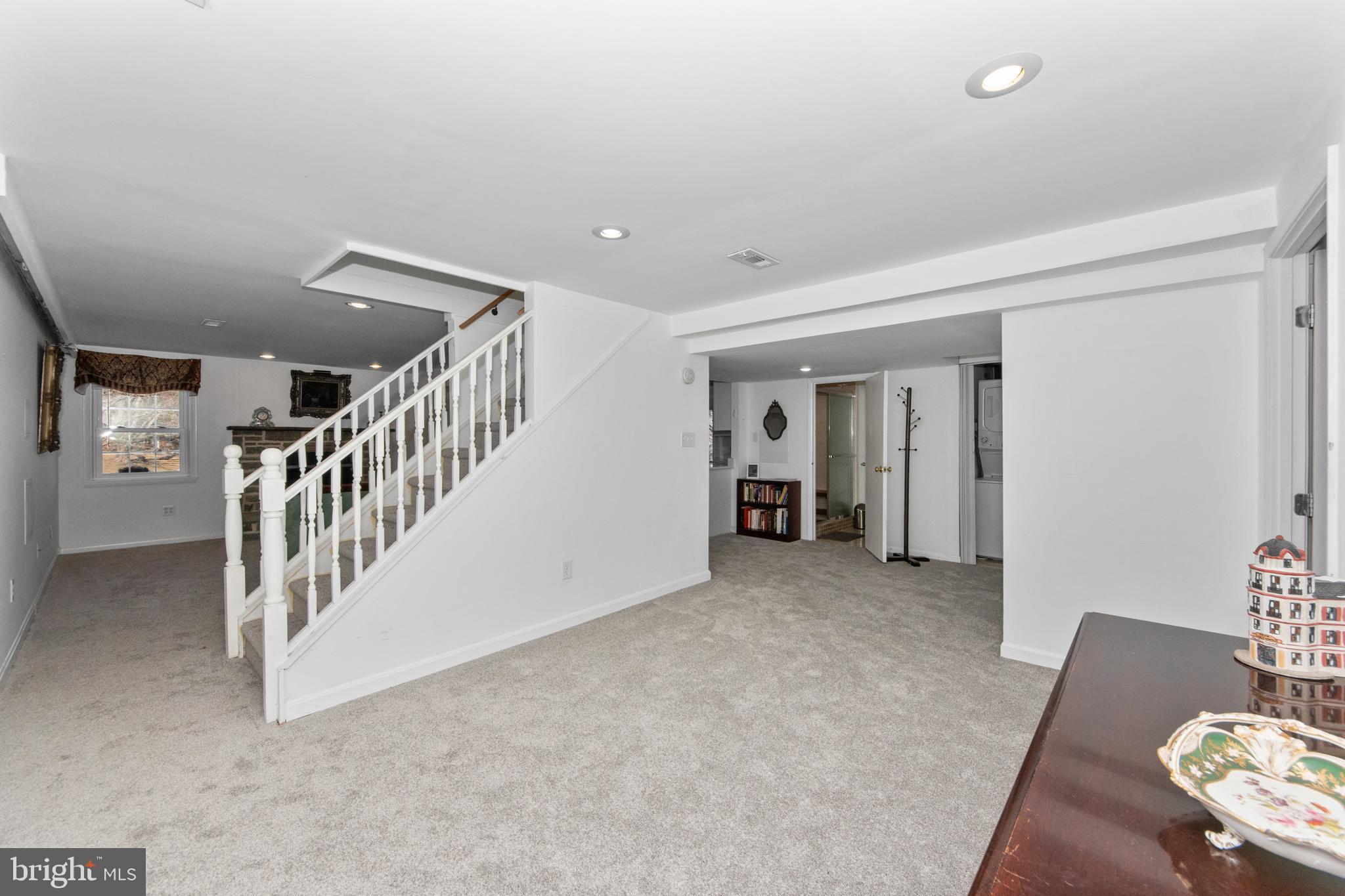 MOUNT HEBRON - Residential