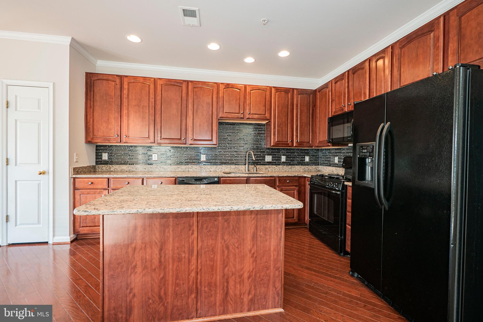 WESTBURY PUB - Residential