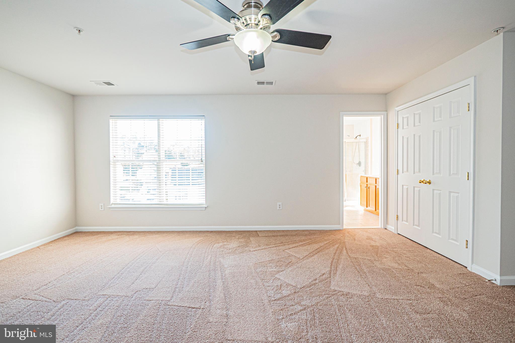 WESTBURY PUB - Residential