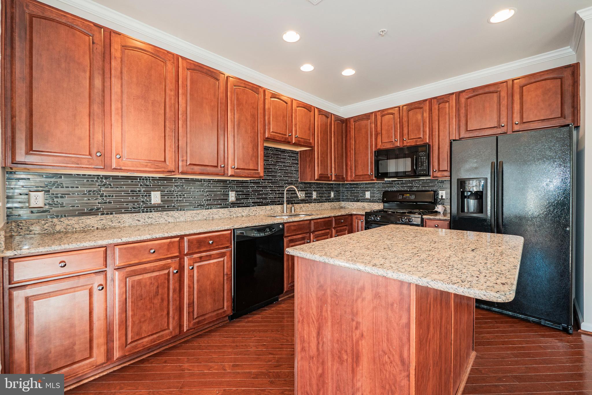 WESTBURY PUB - Residential