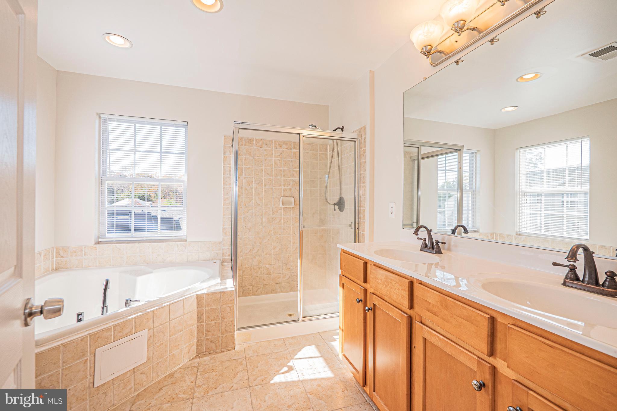 WESTBURY PUB - Residential