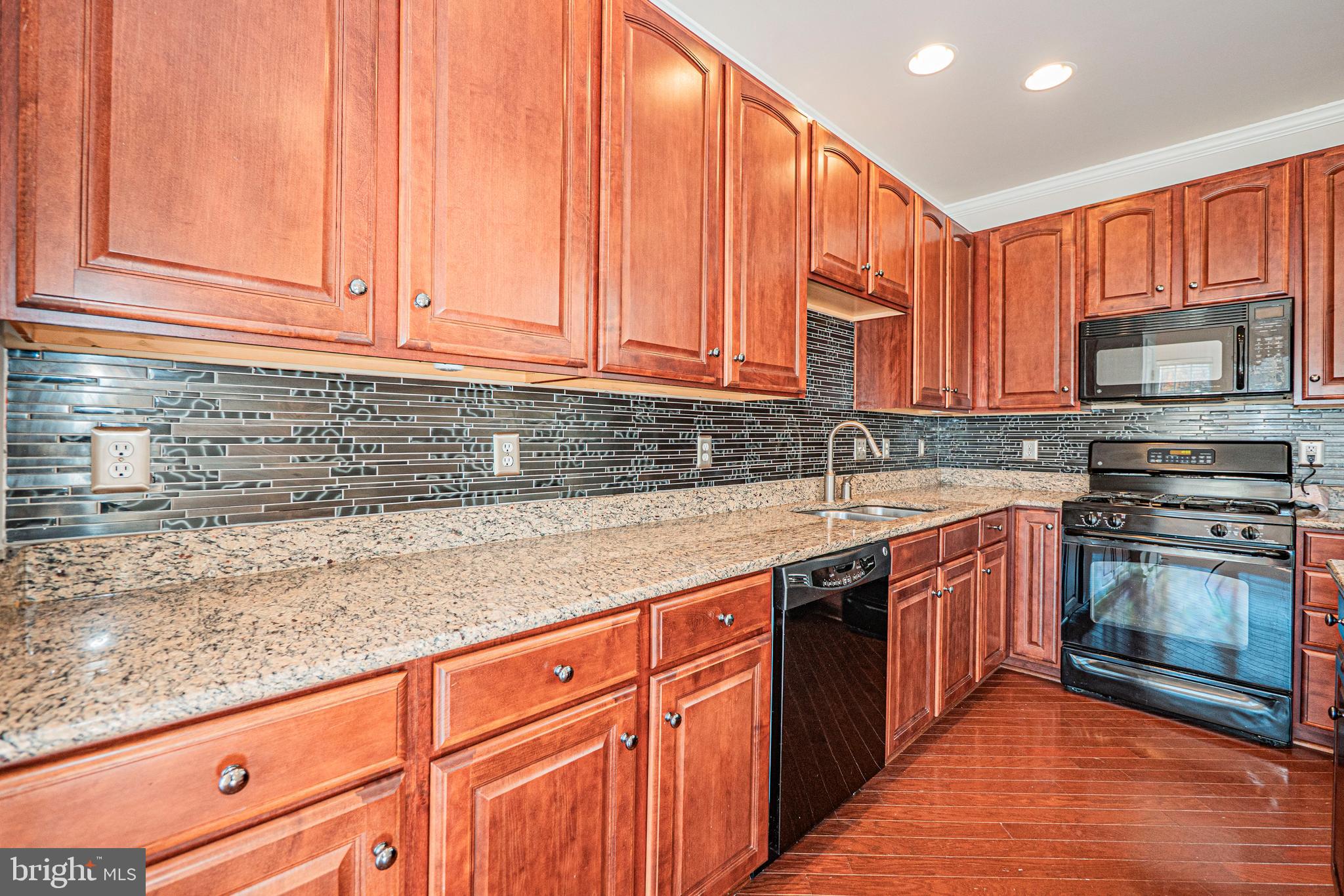 WESTBURY PUB - Residential