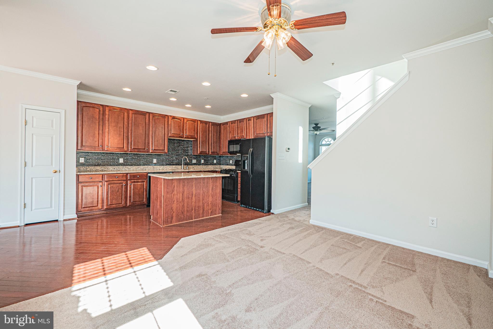 WESTBURY PUB - Residential