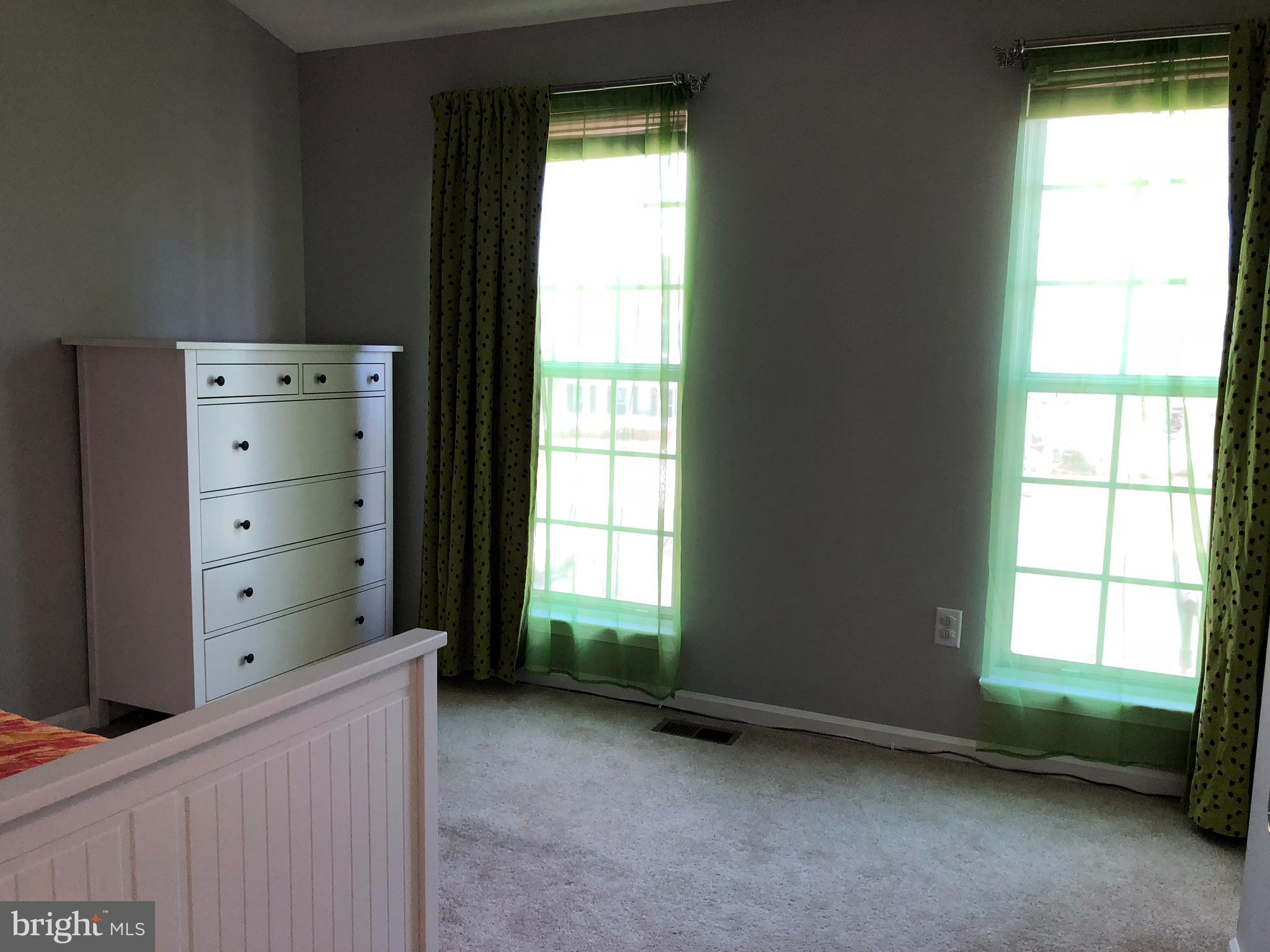 OAKENSHAW - Residential