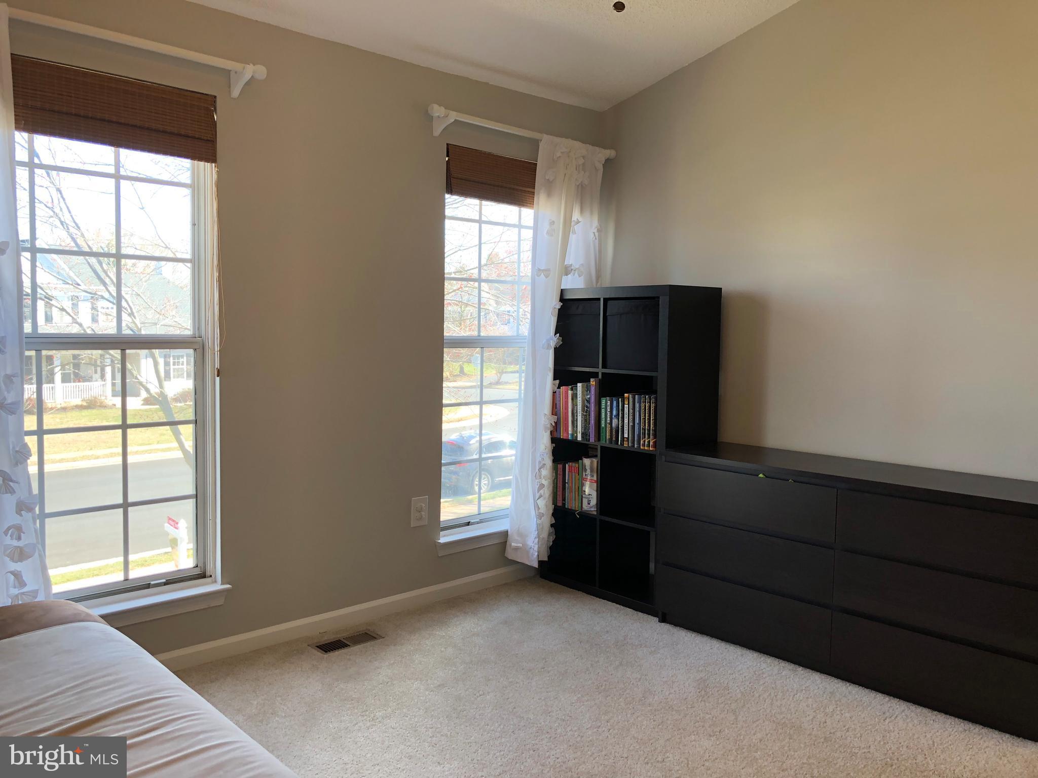 OAKENSHAW - Residential