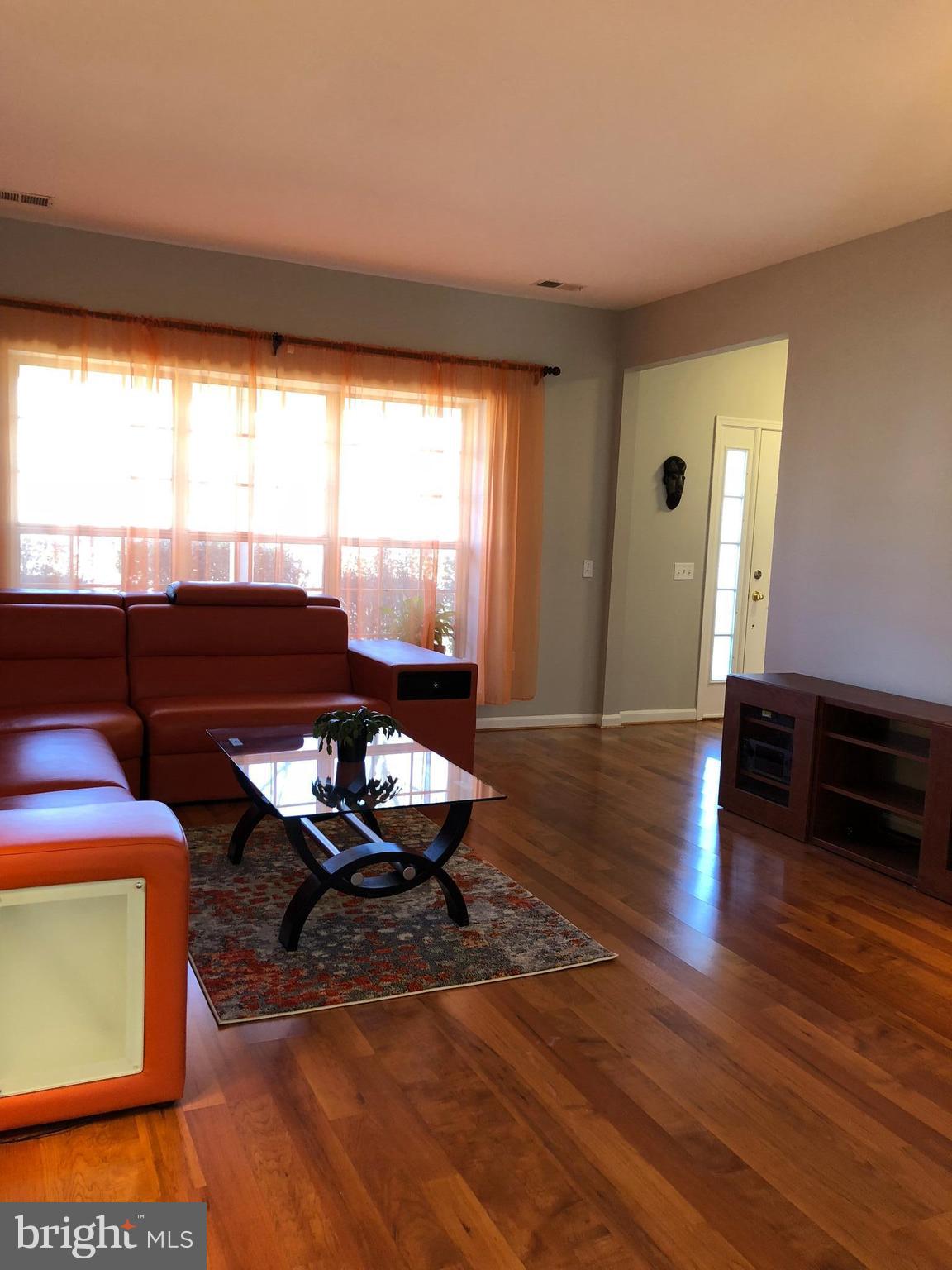 OAKENSHAW - Residential