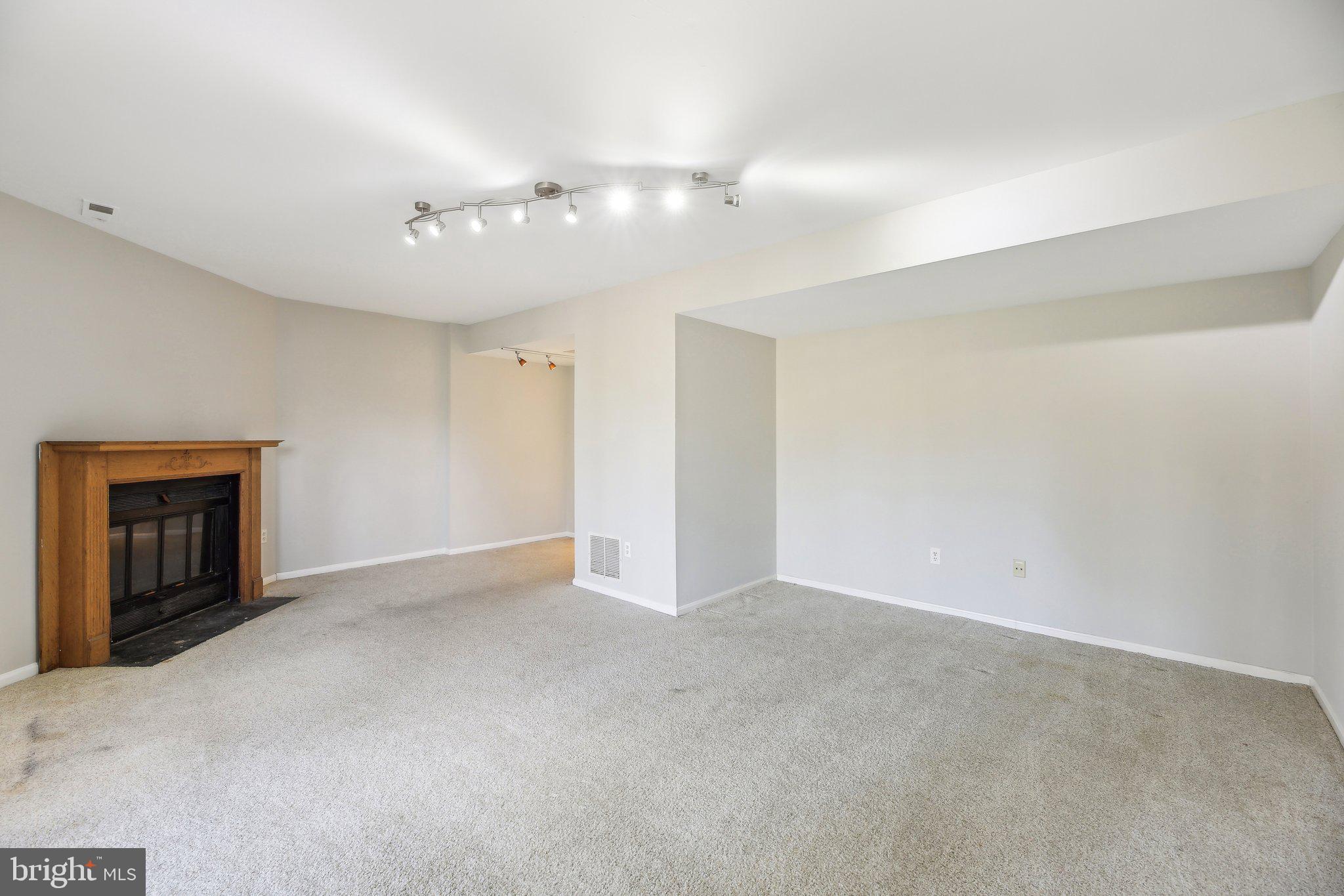 DORSEY HALL - Residential