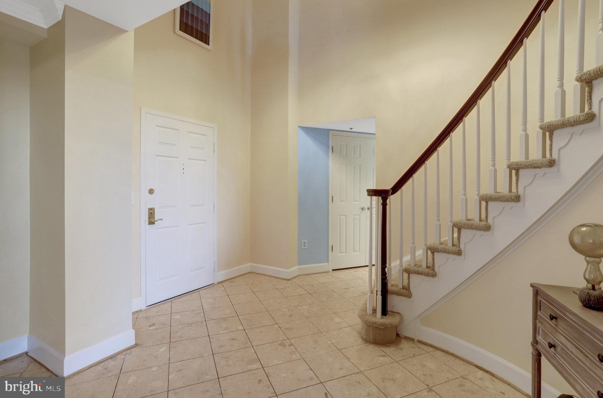 THE WILLIAMSBURG - Residential