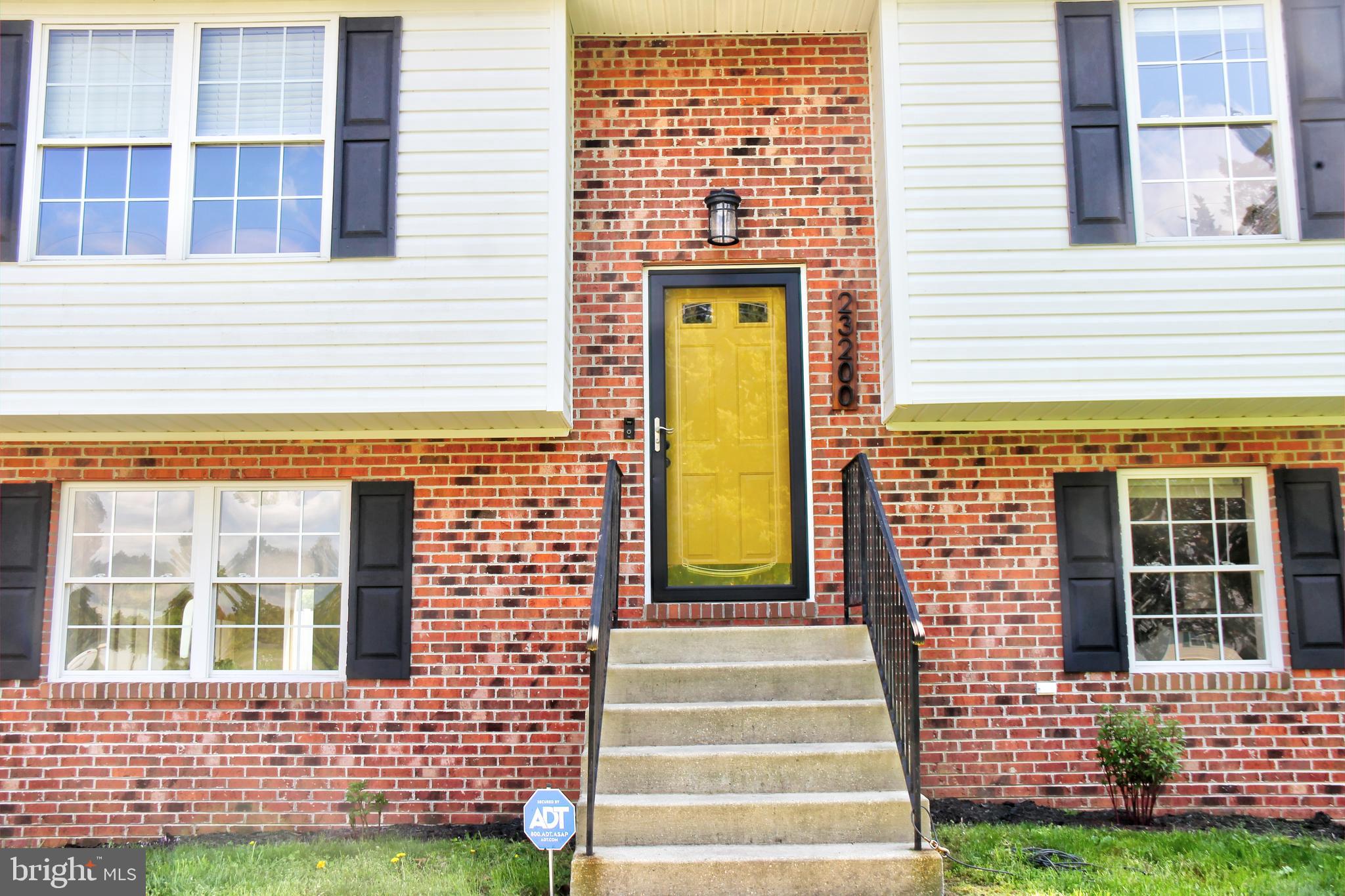 LONGVIEW BEACH - Residential