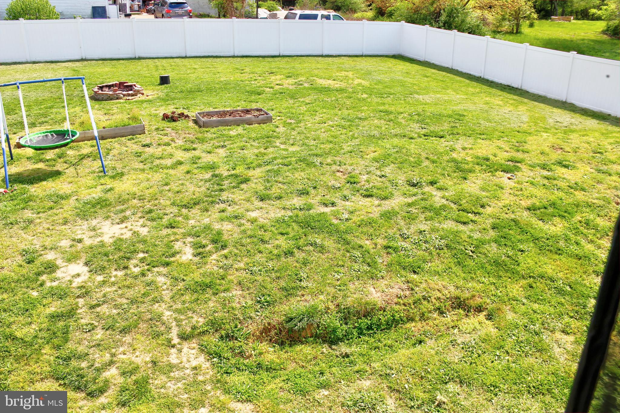 LONGVIEW BEACH - Residential