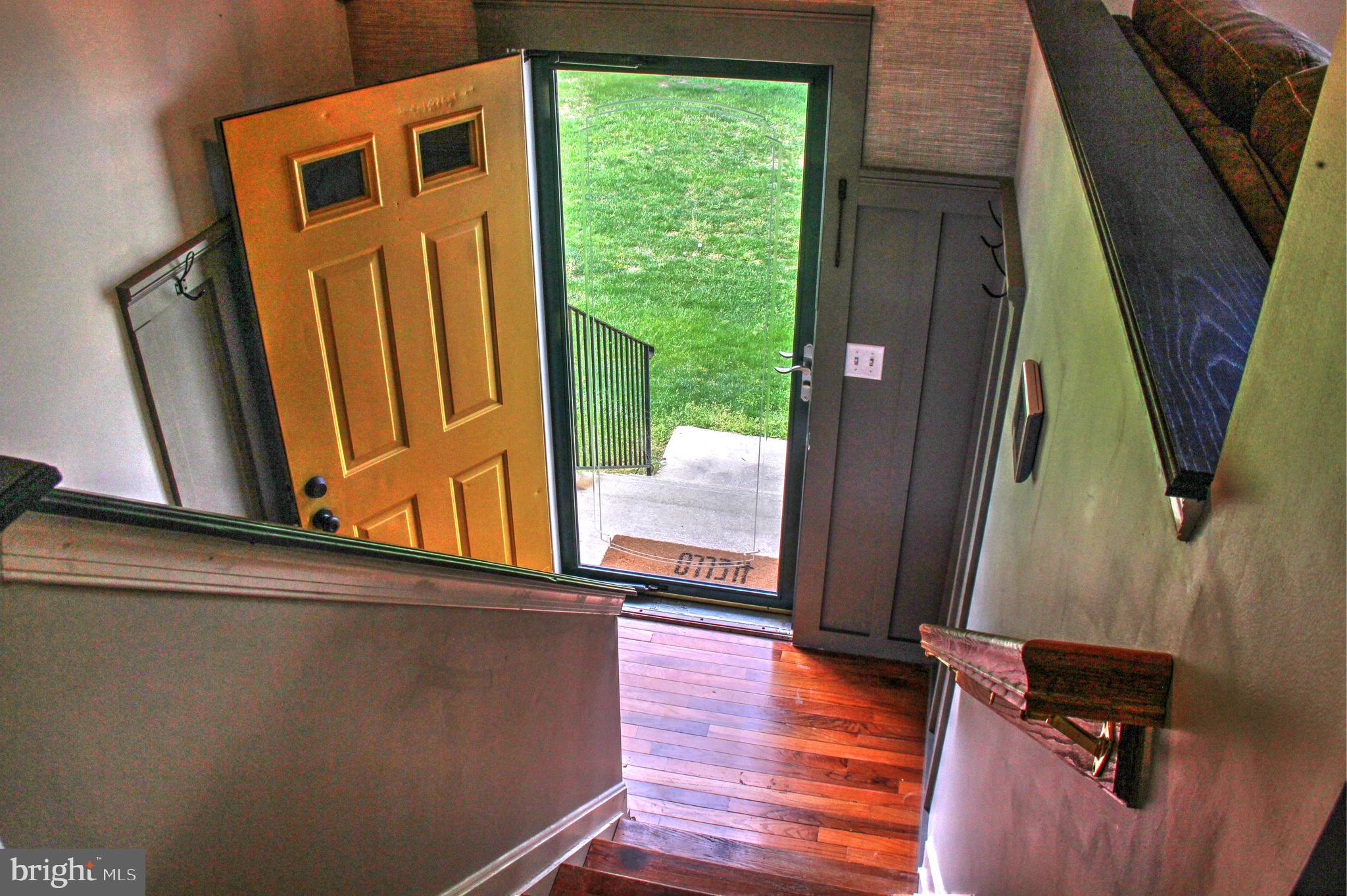 LONGVIEW BEACH - Residential