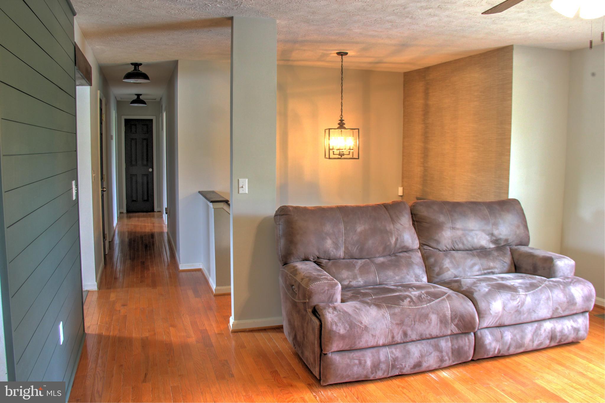 LONGVIEW BEACH - Residential