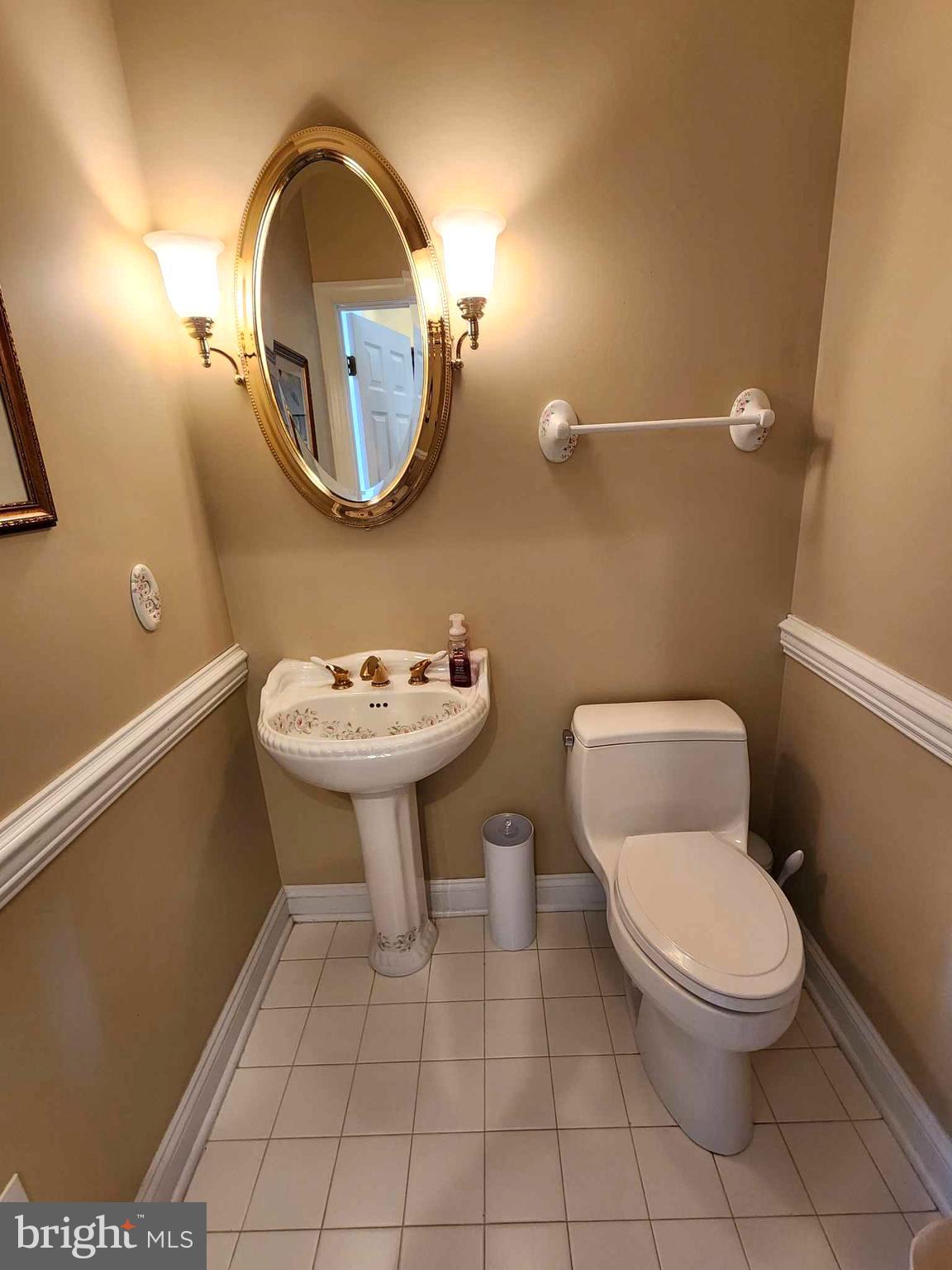 HOLDEN FARM - Residential