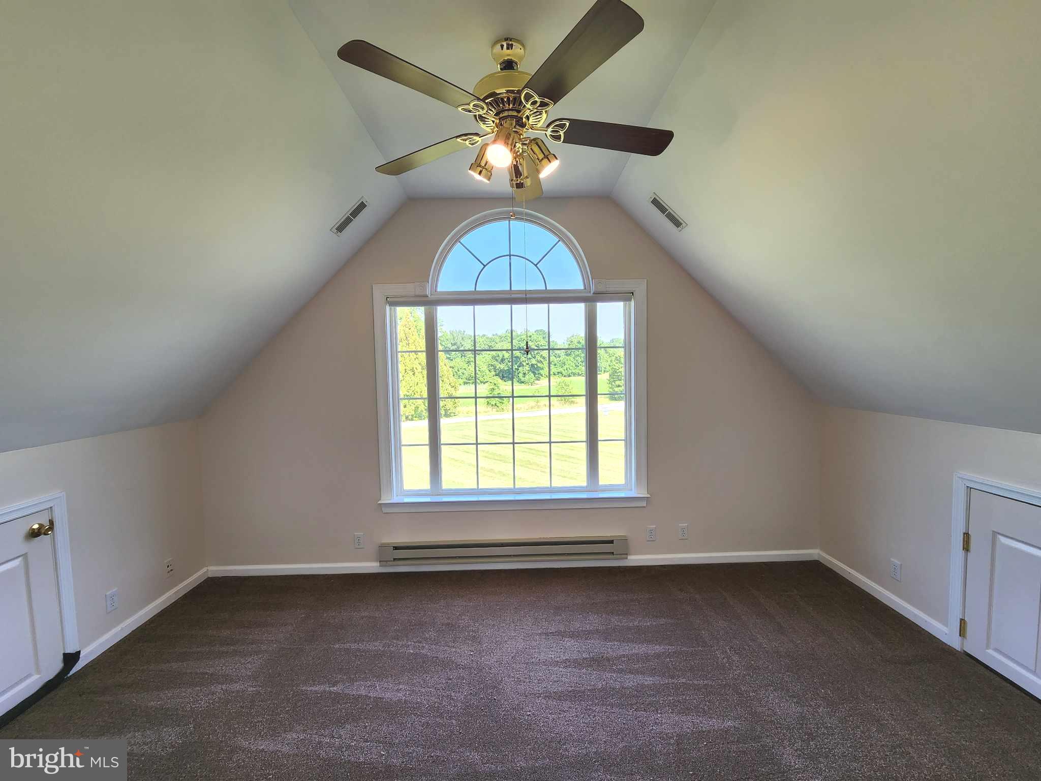 HOLDEN FARM - Residential