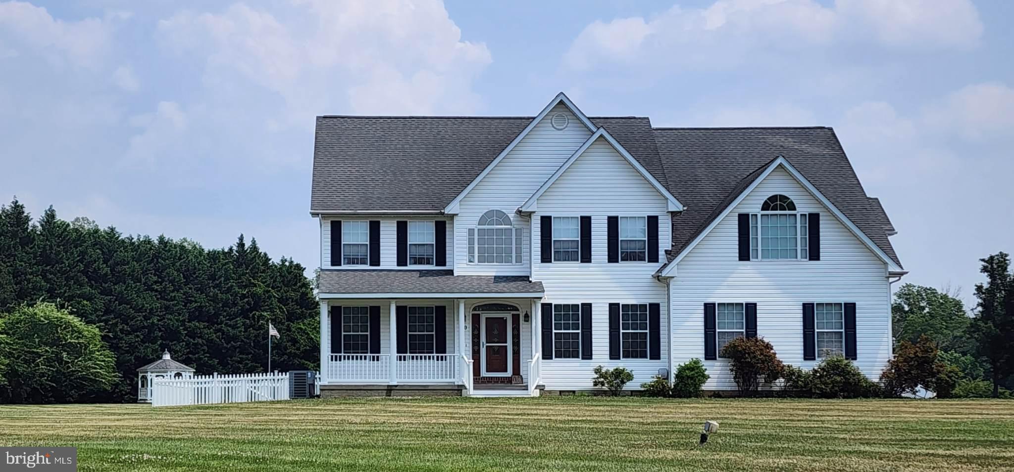 HOLDEN FARM - Residential