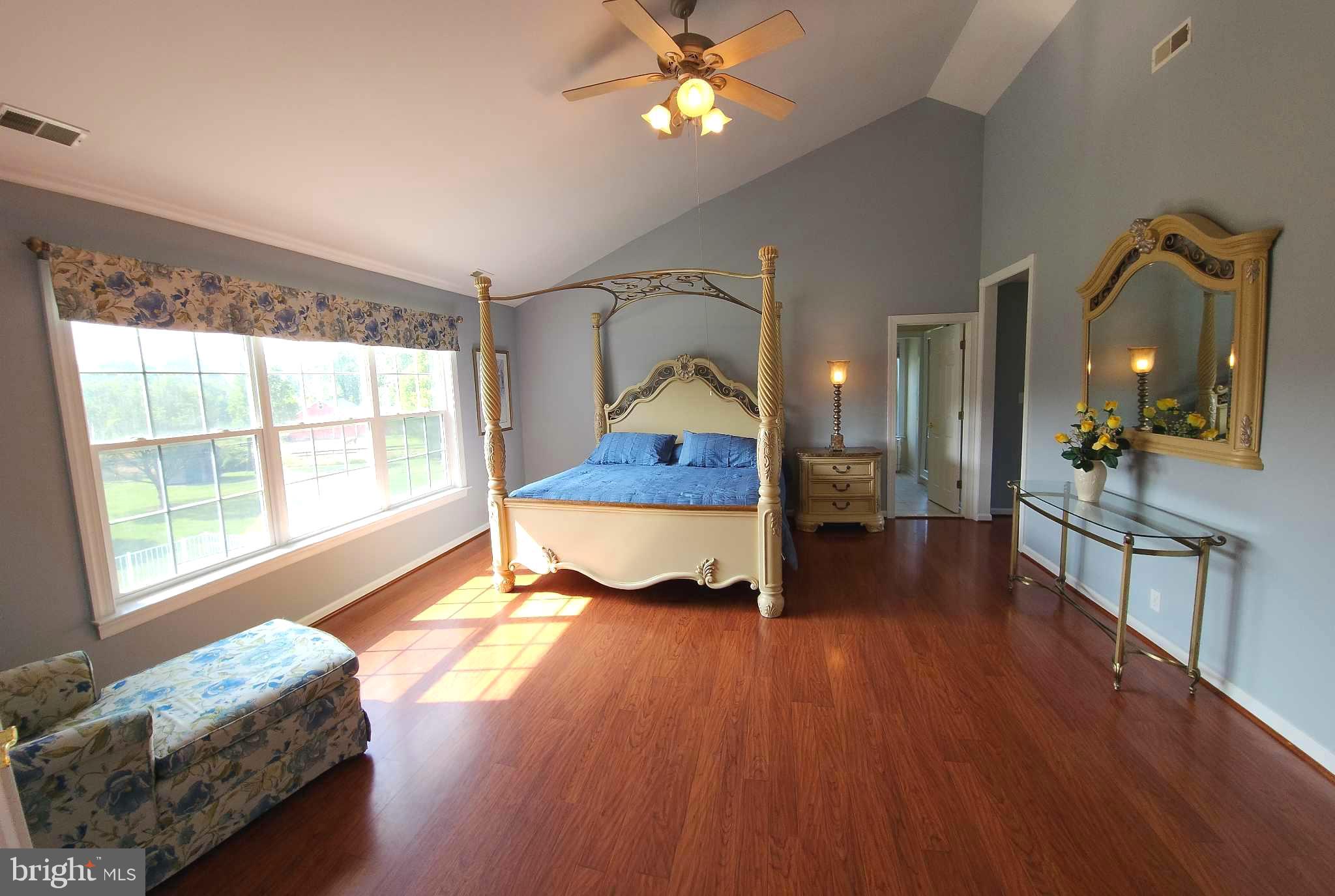 HOLDEN FARM - Residential