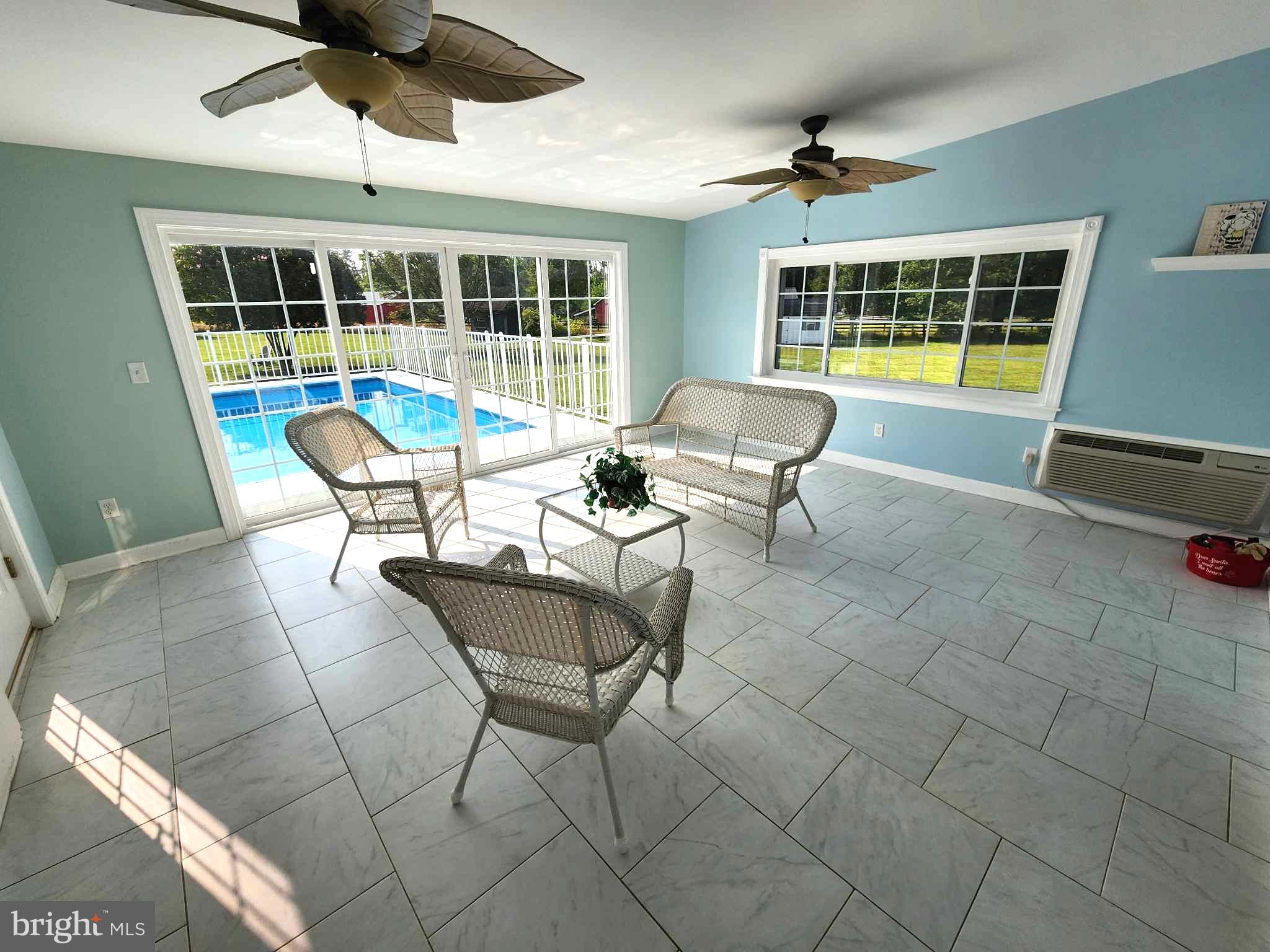 HOLDEN FARM - Residential