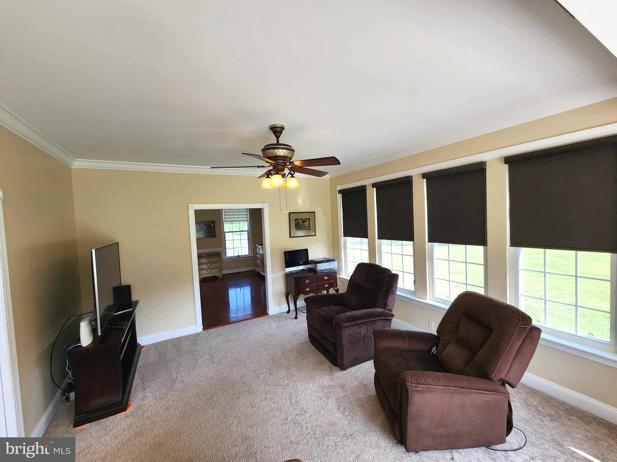 HOLDEN FARM - Residential