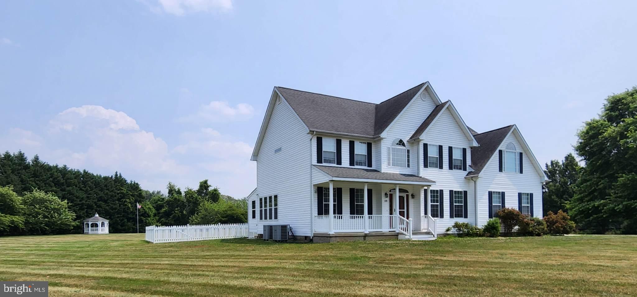 HOLDEN FARM - Residential