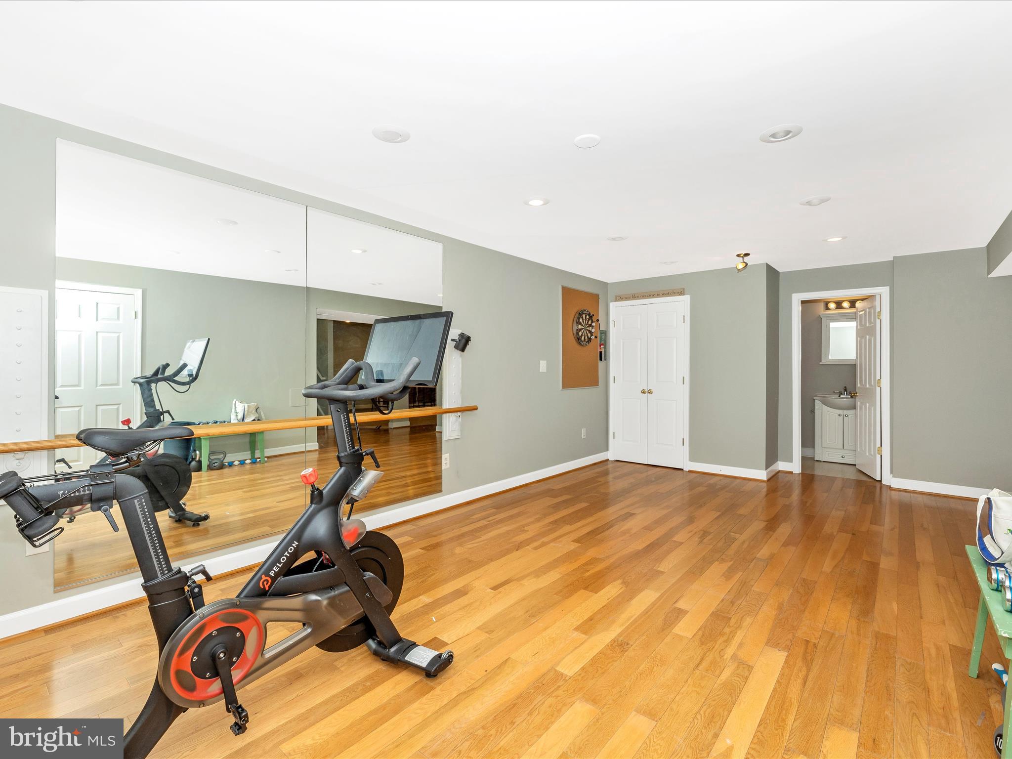 SPRING RIDGE - Residential