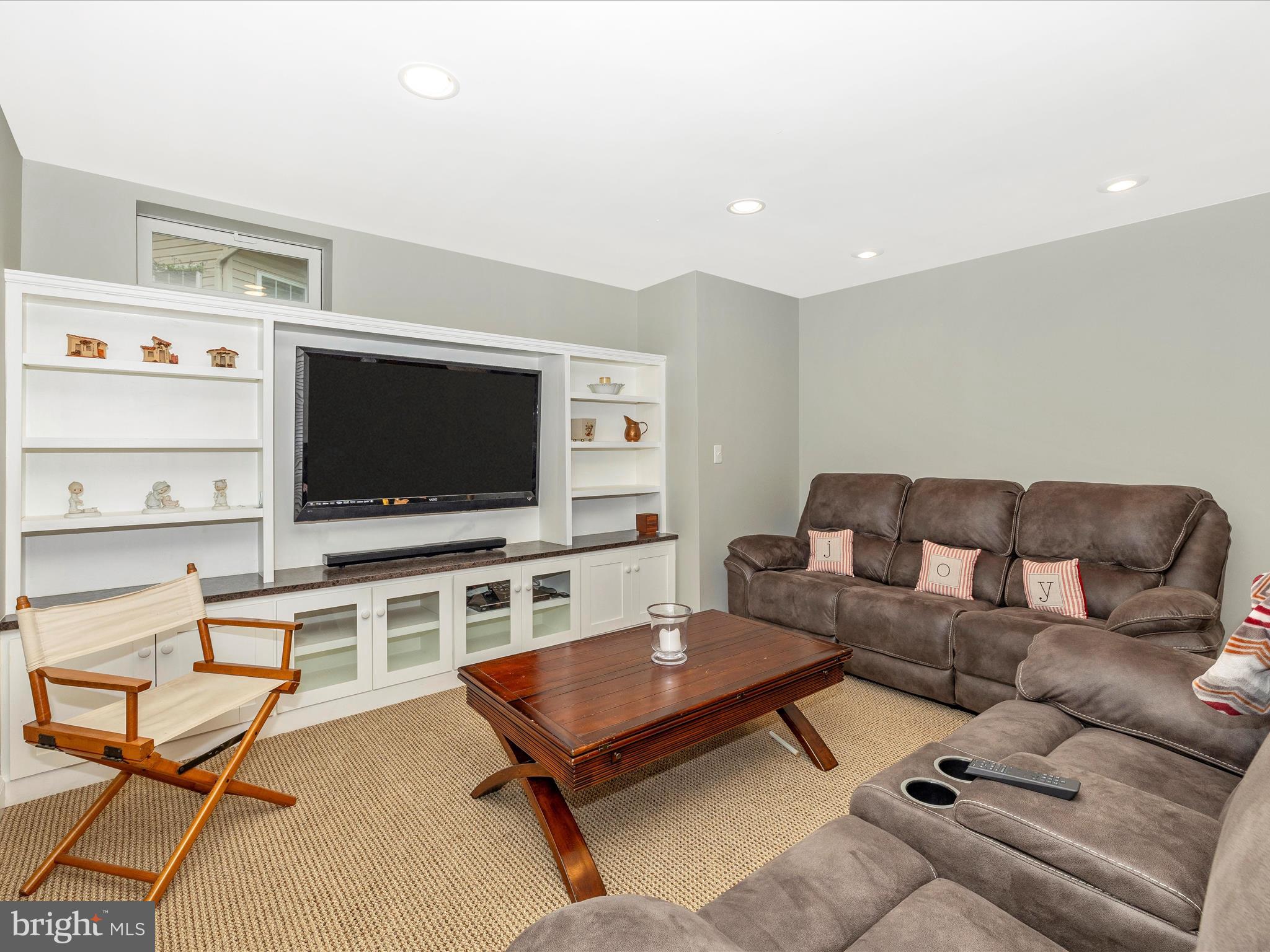 SPRING RIDGE - Residential