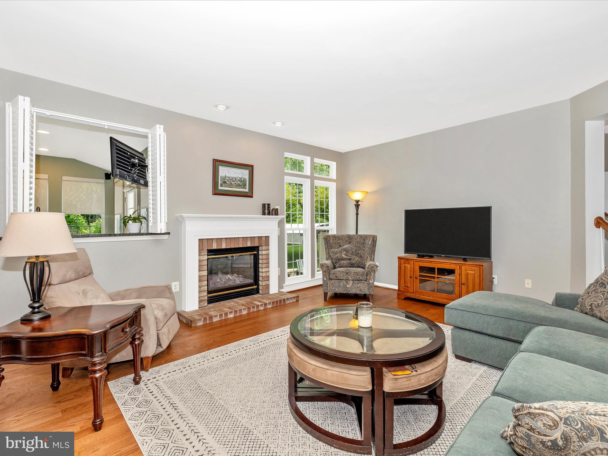 SPRING RIDGE - Residential