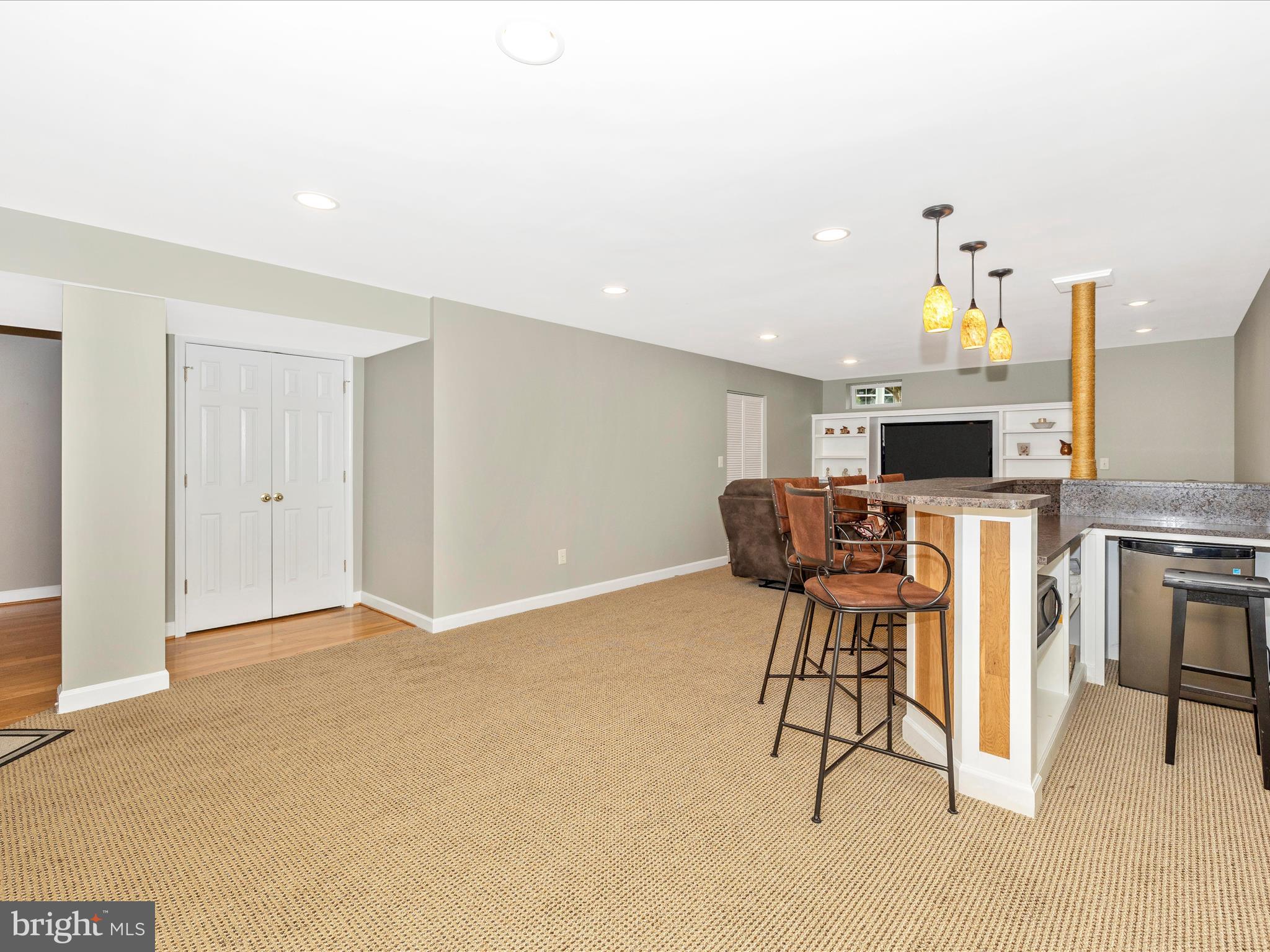 SPRING RIDGE - Residential