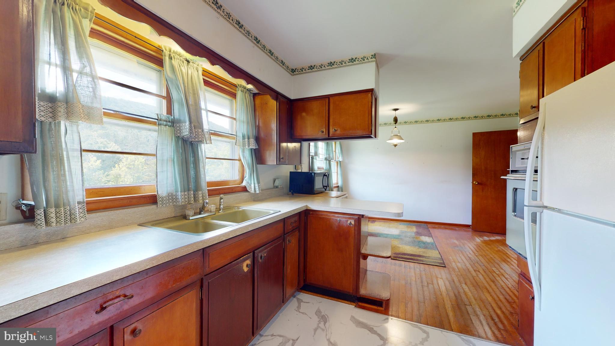 POOR FARM - Residential