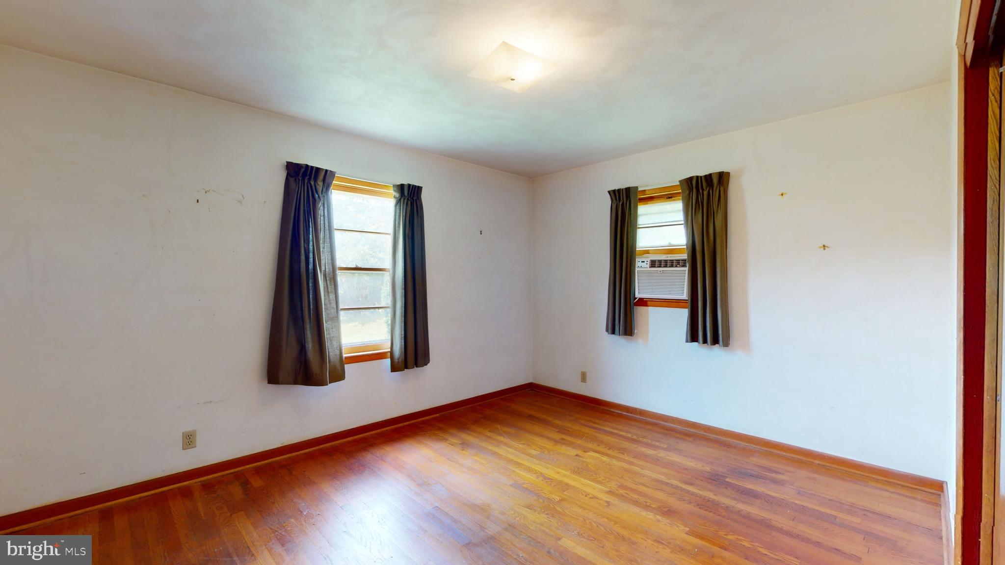 POOR FARM - Residential