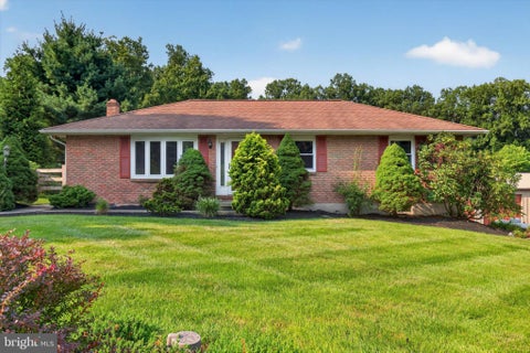 Homes For Sale - 239 Lawn Road<br/> PALMYRA, PA 17078