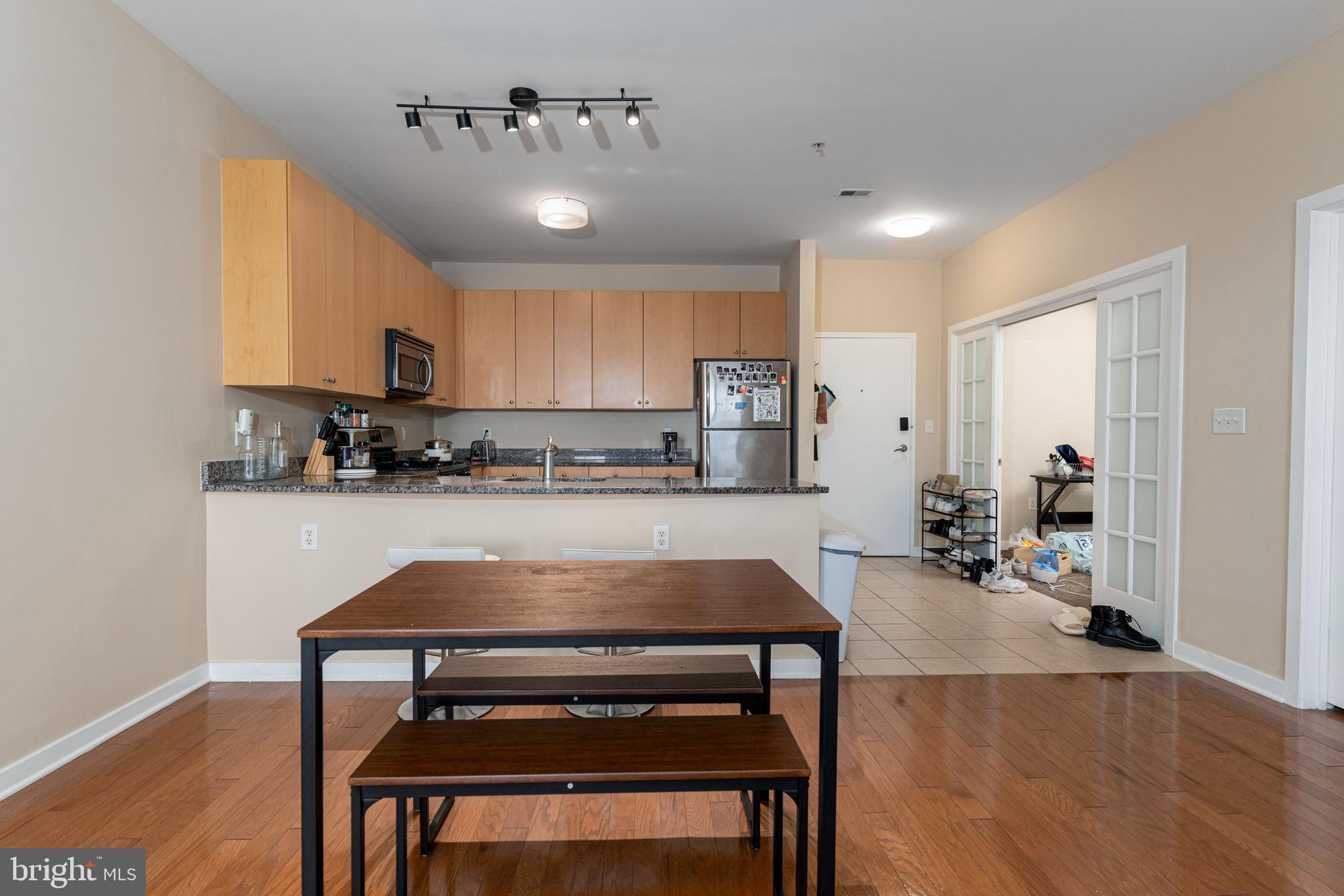 VILLAGE LOFTS - Residential