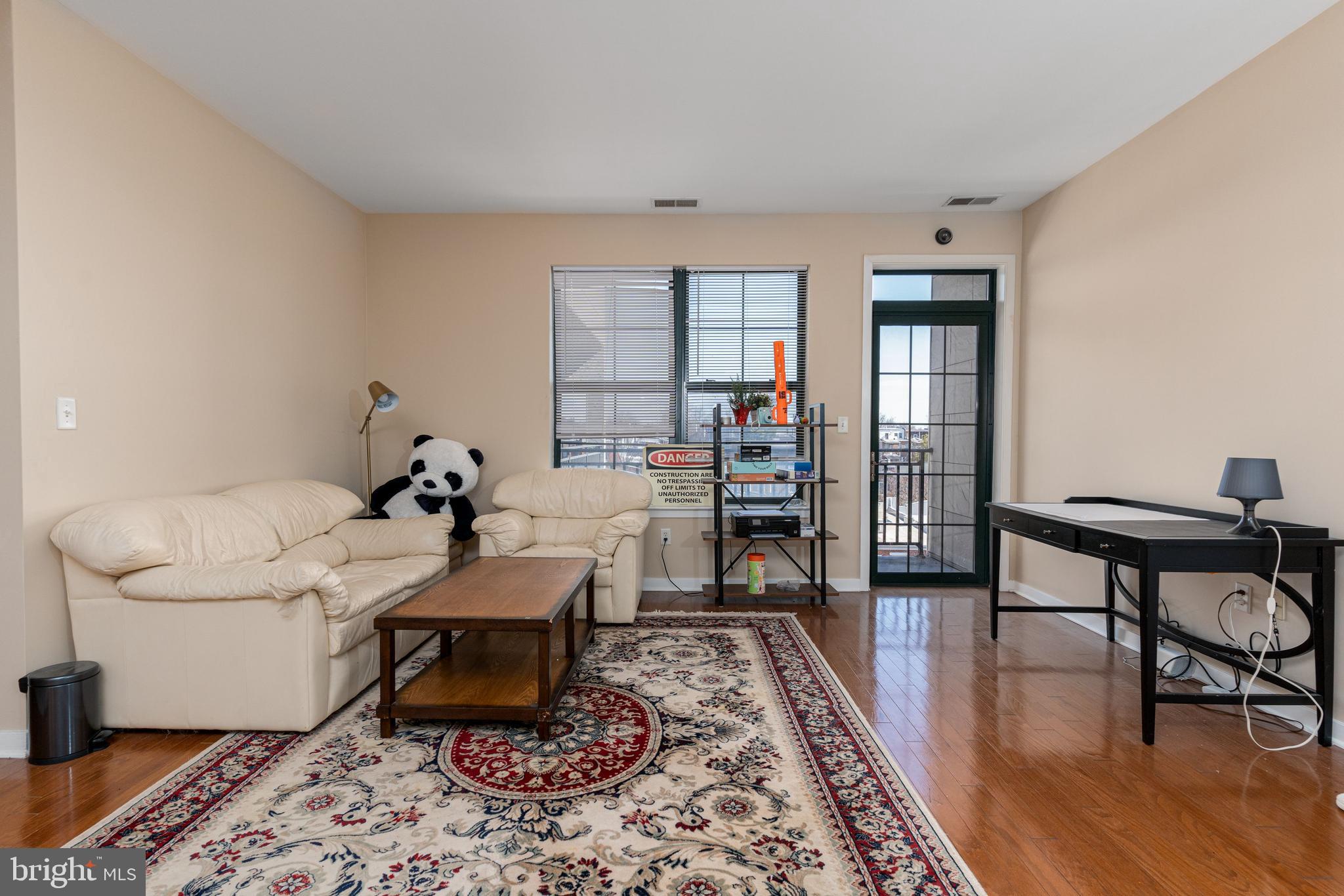 VILLAGE LOFTS - Residential