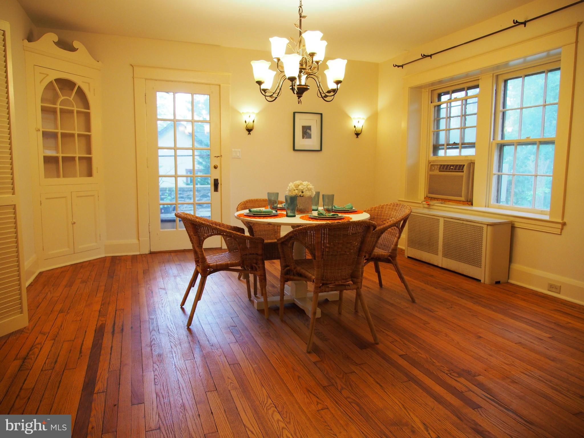 TOWSON ESTATES - Residential