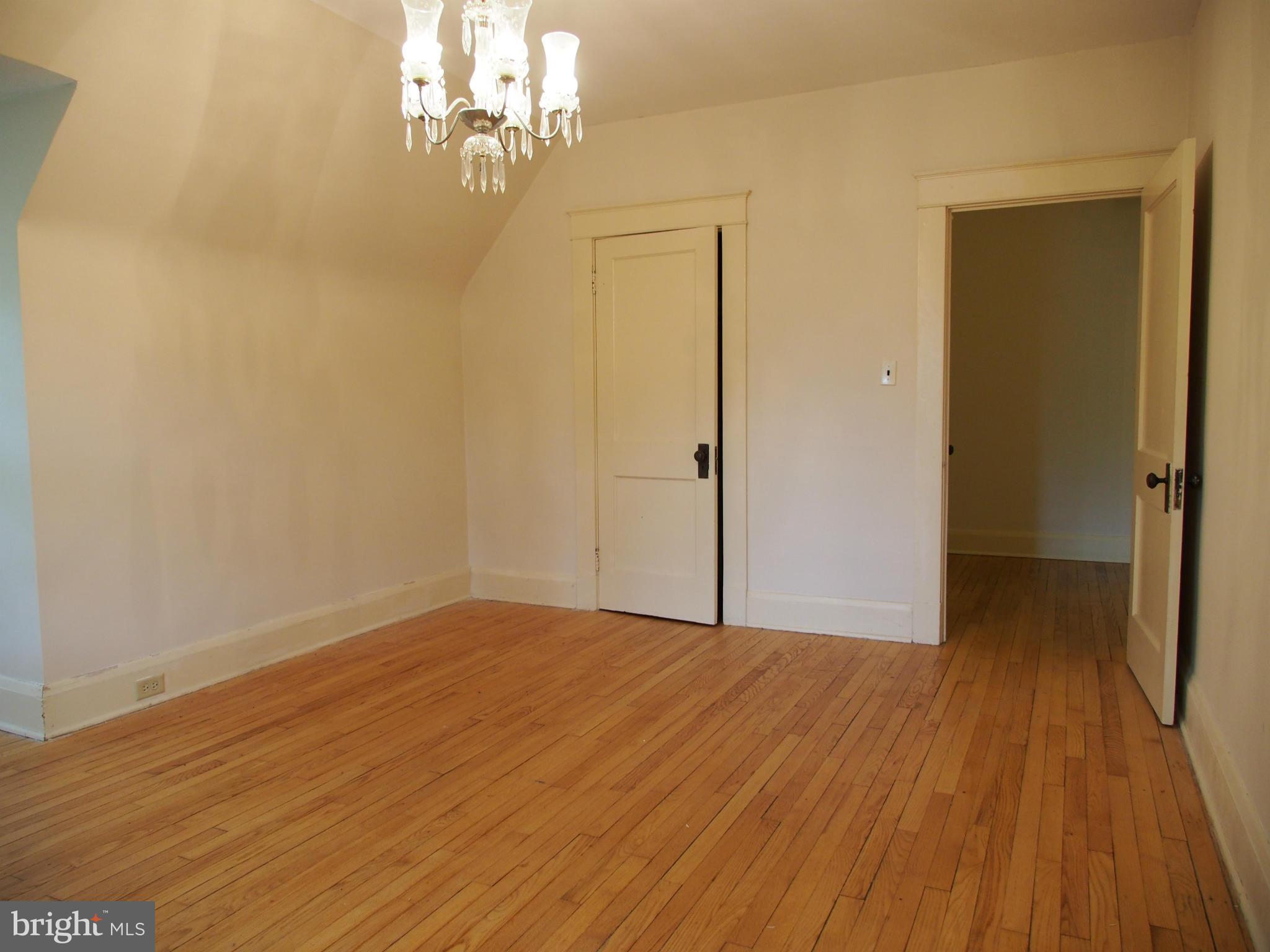 TOWSON ESTATES - Residential