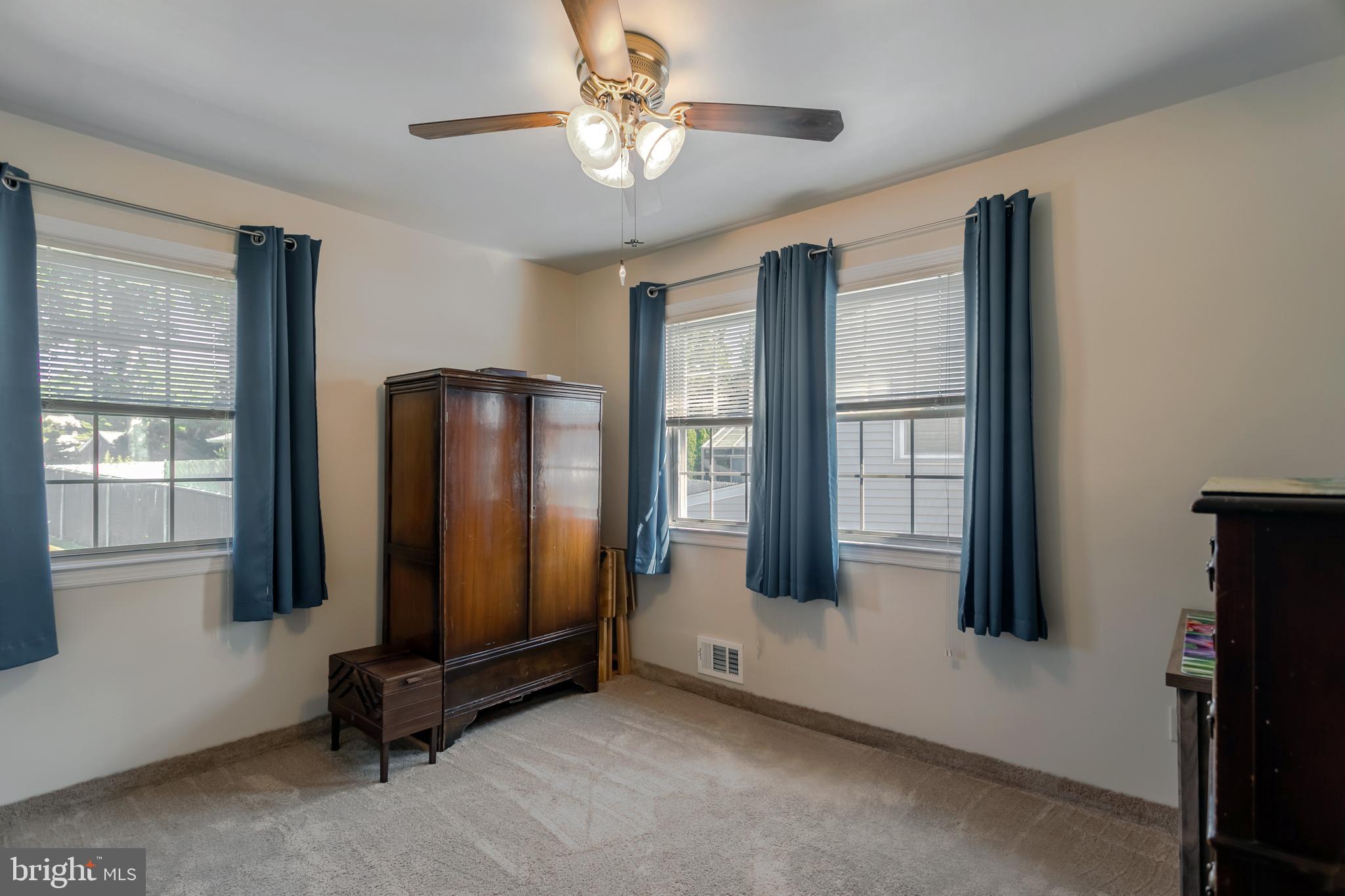 HILLTOP - Residential