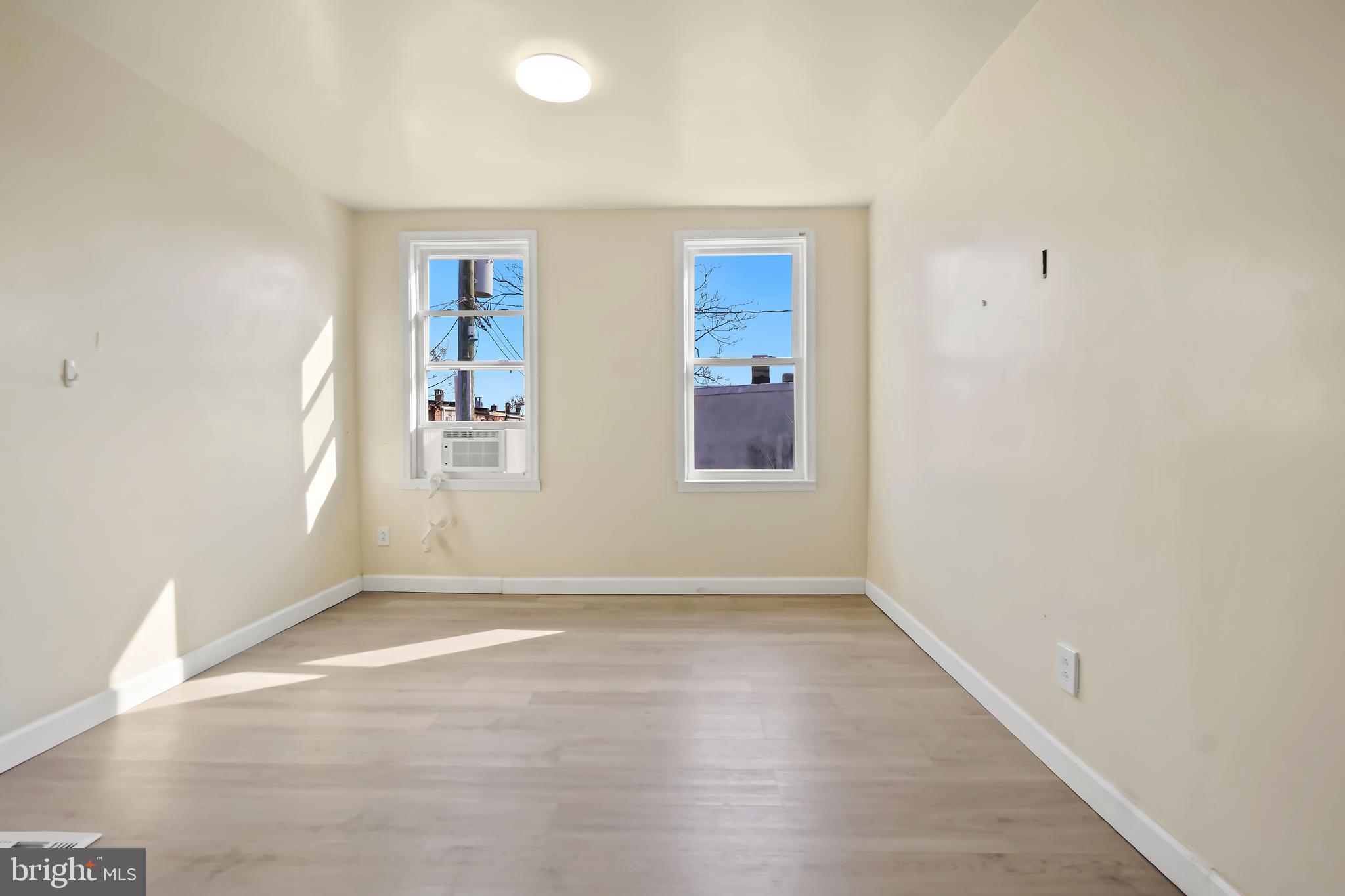 BROADWAY EAST - Residential