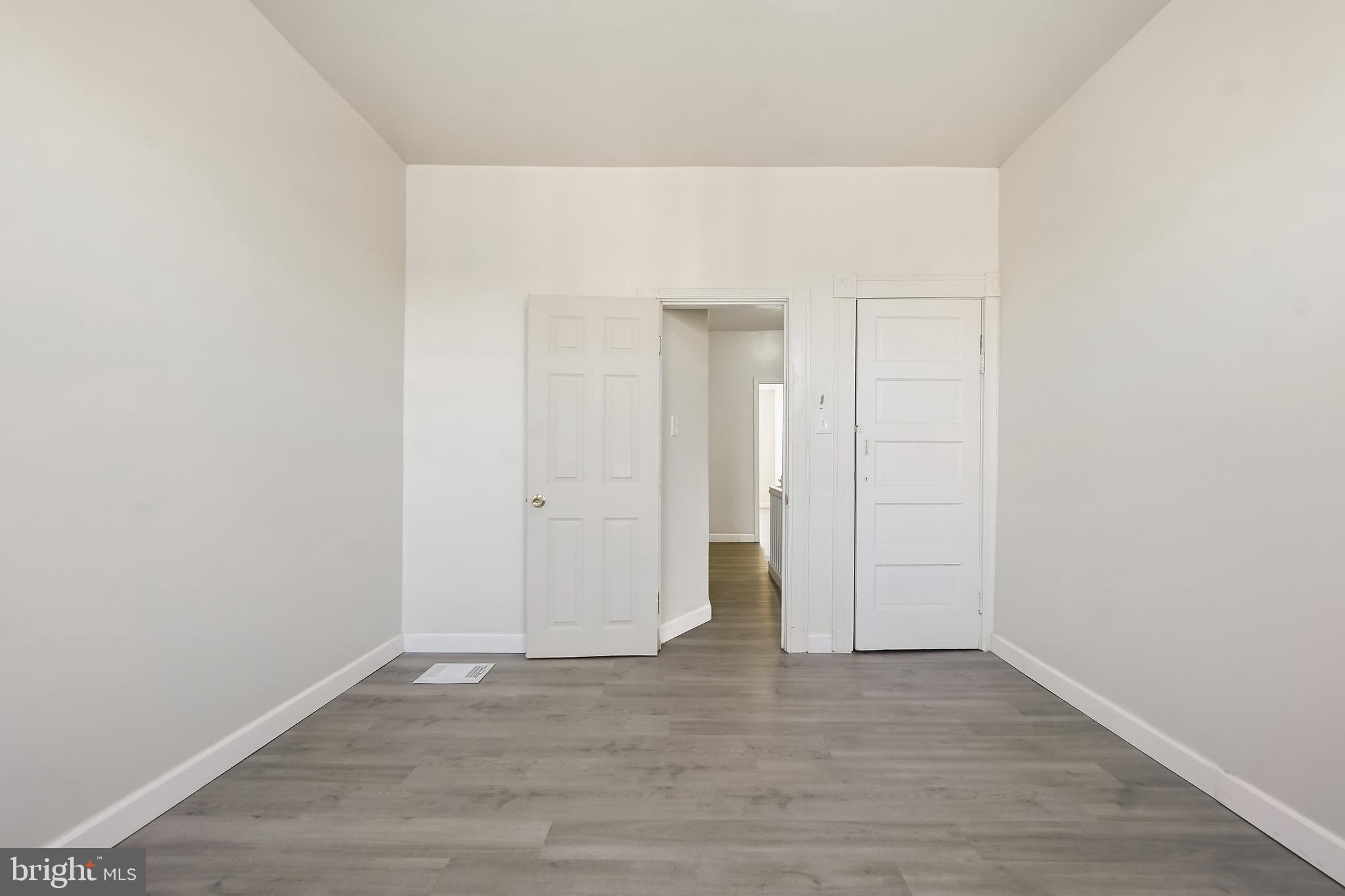 BROADWAY EAST - Residential