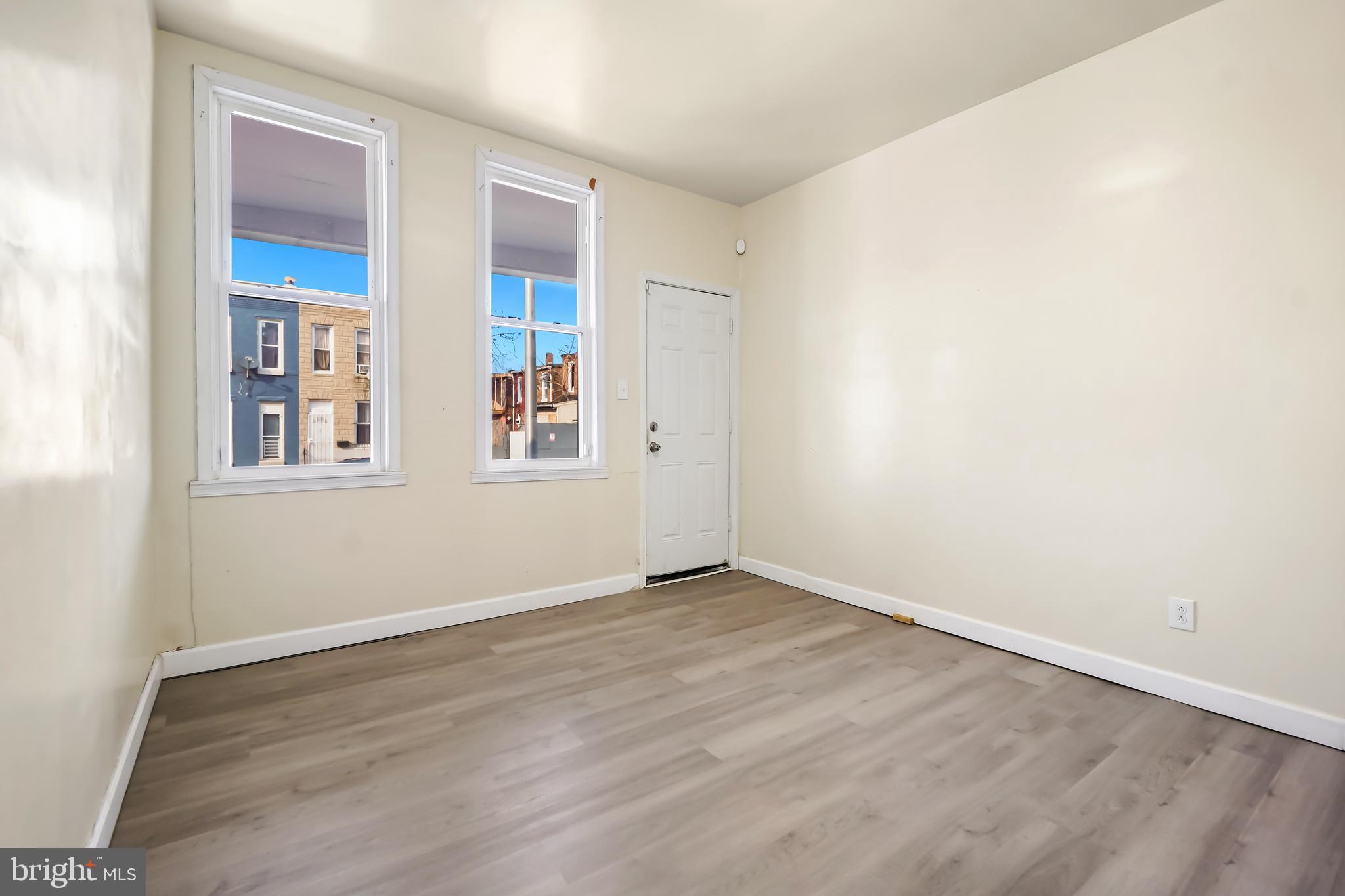 BROADWAY EAST - Residential