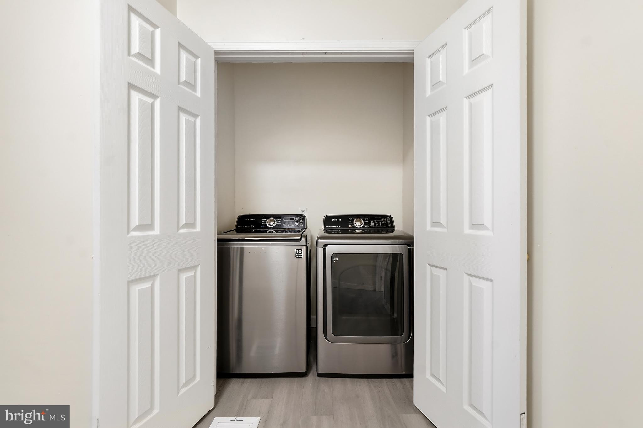 BROADWAY EAST - Residential