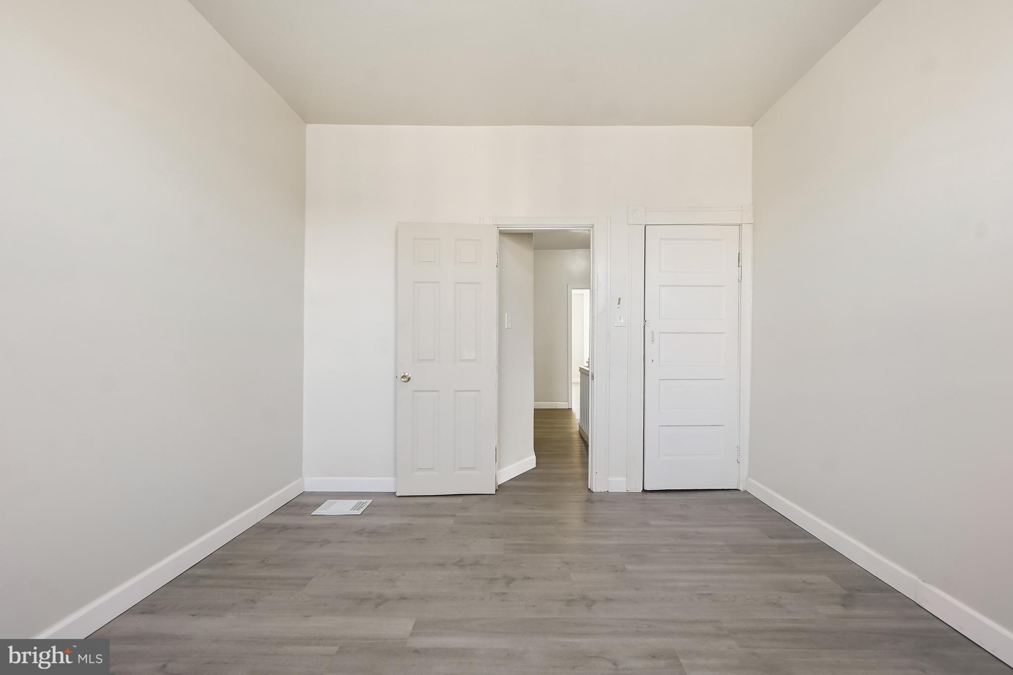 BROADWAY EAST - Residential